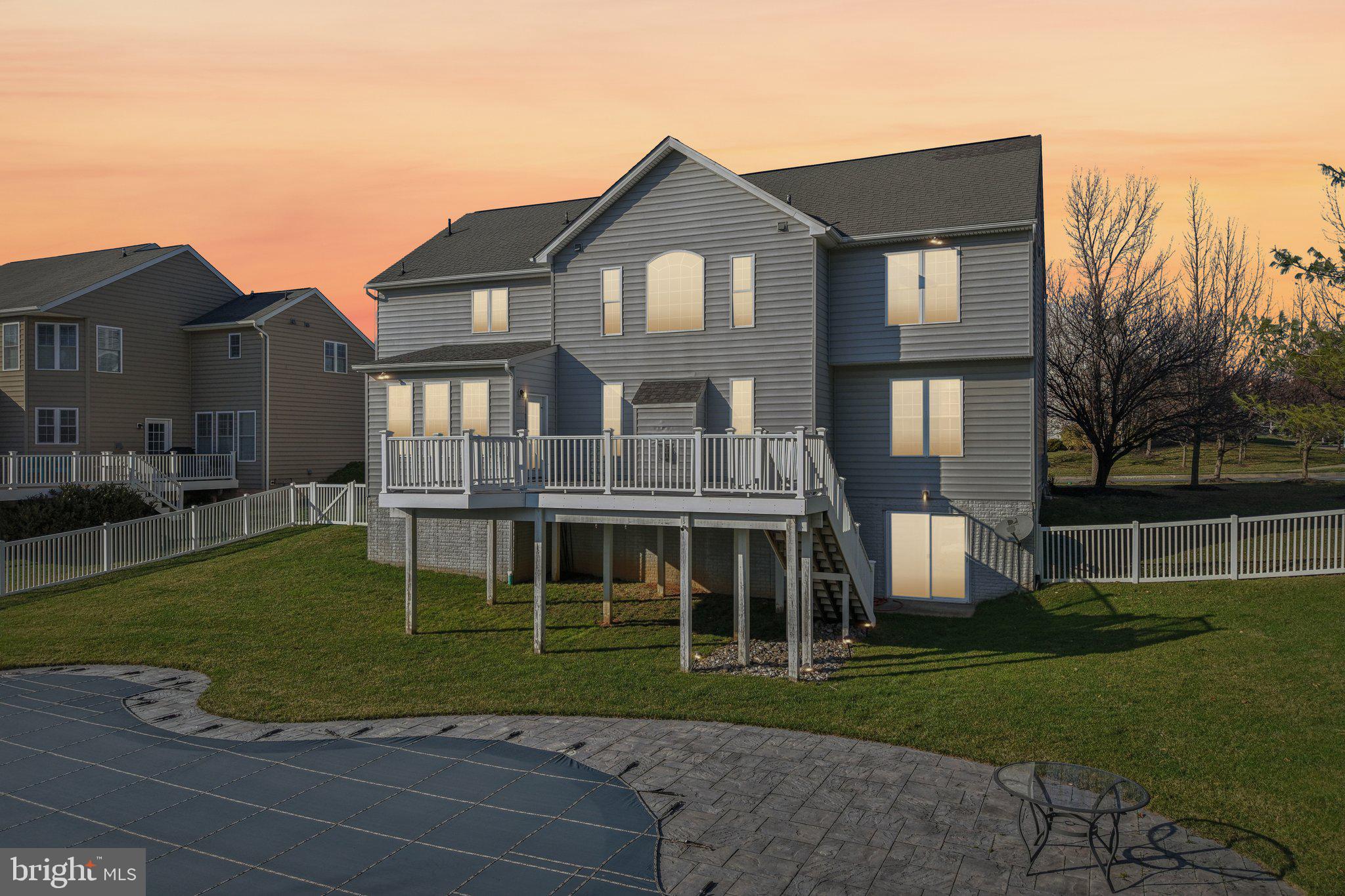 STERLING GLEN - Residential