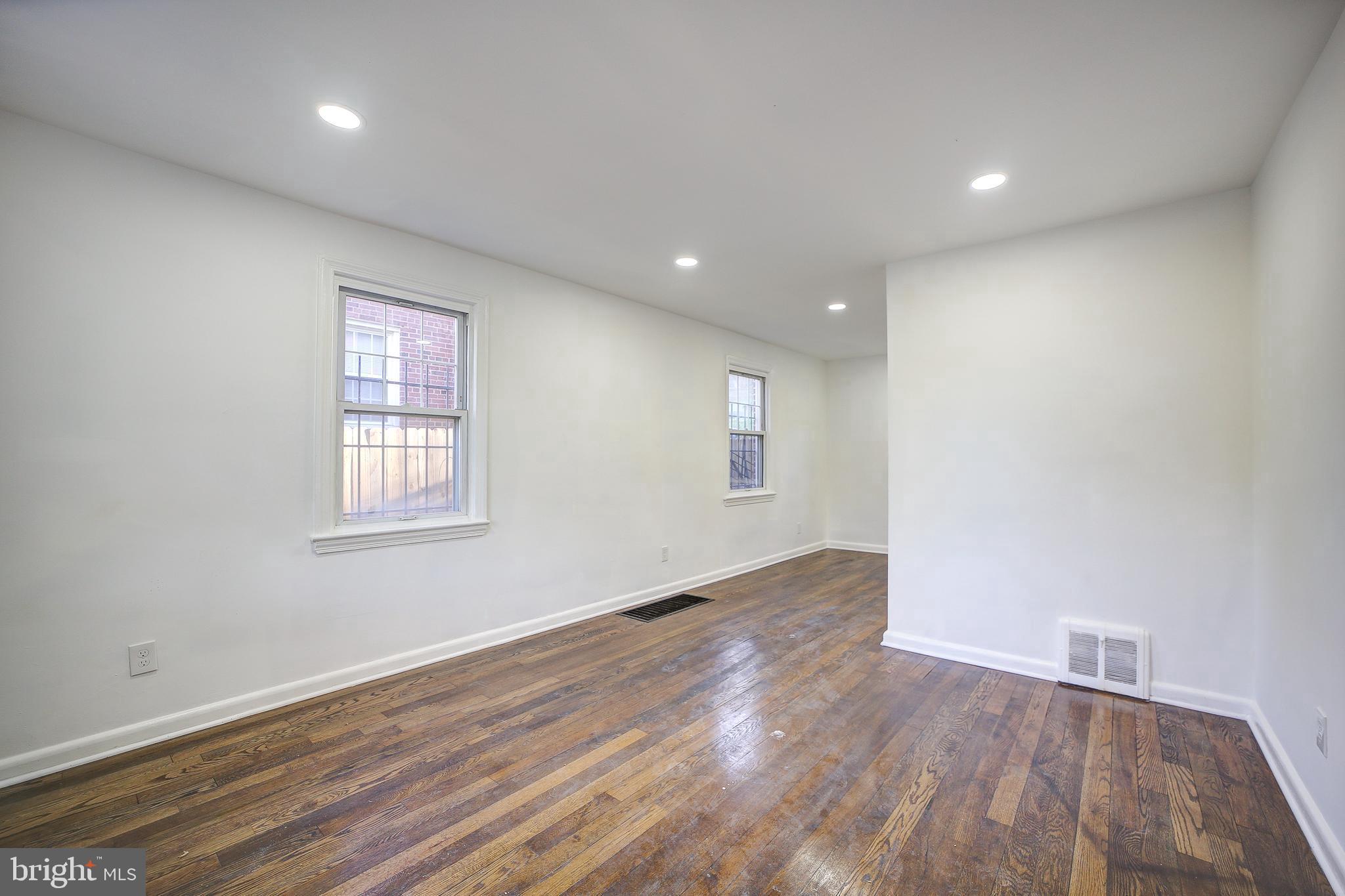15 47TH STREET SE