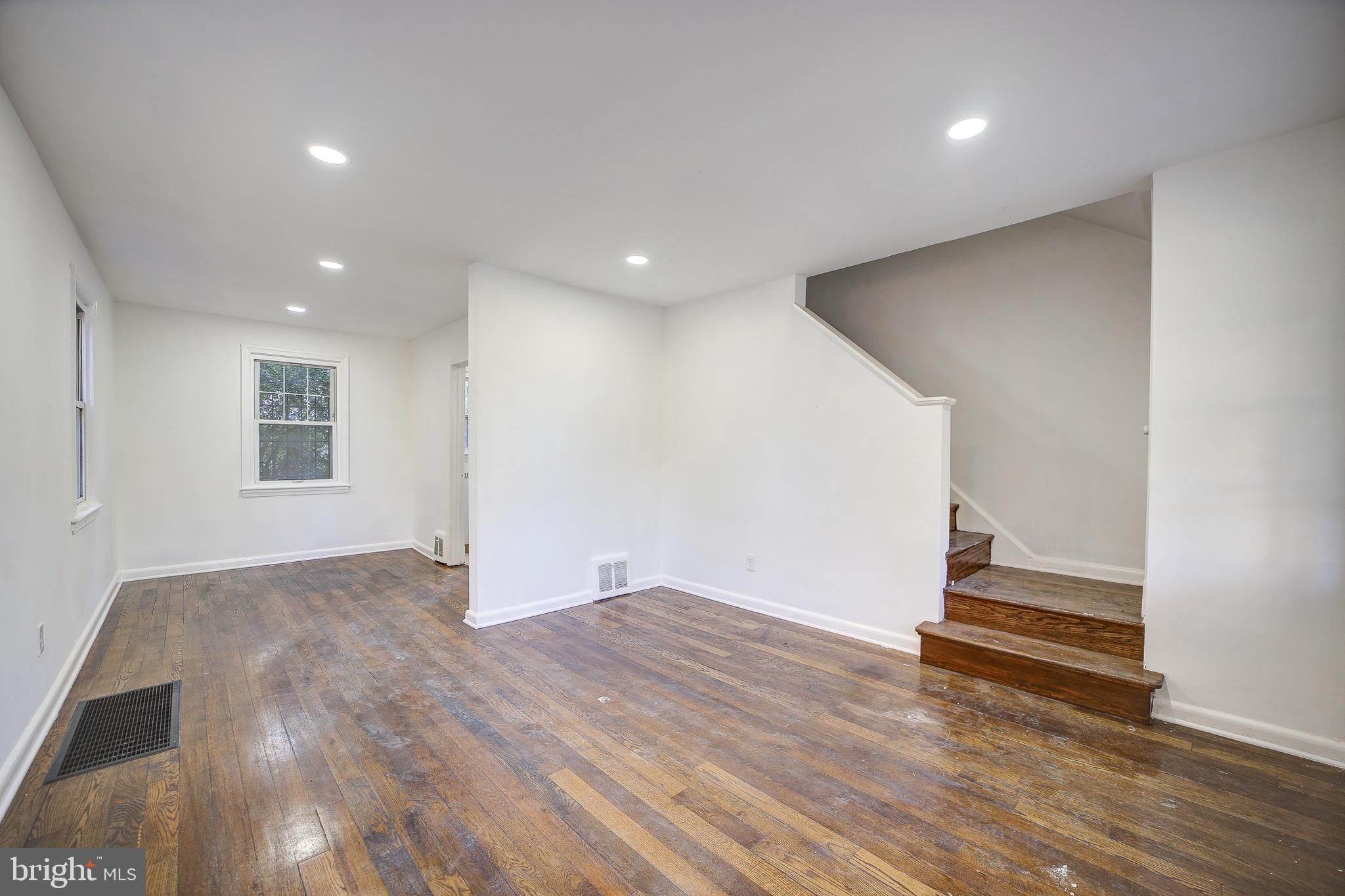 15 47TH STREET SE