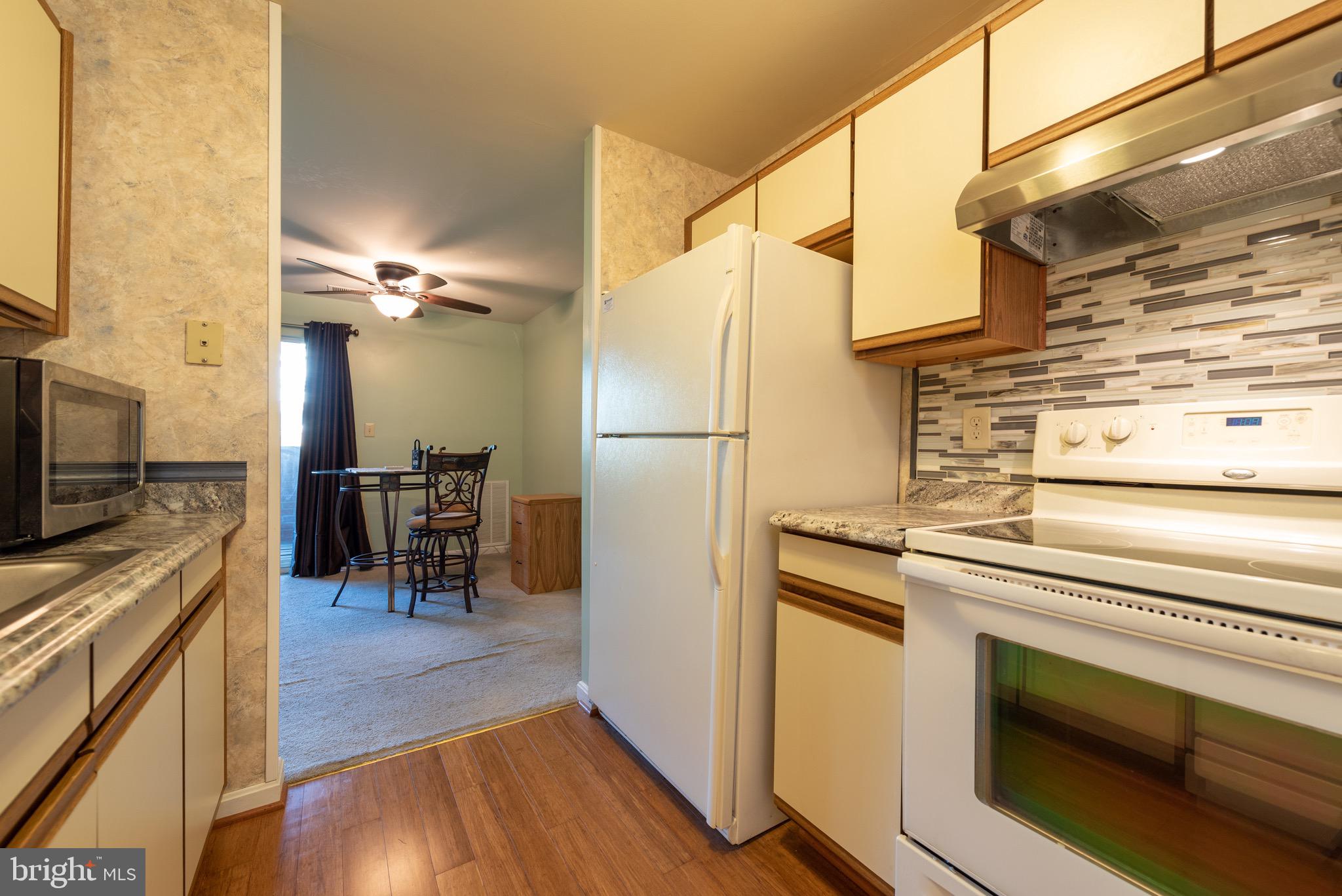 CROMWELL FOUNTAIN - Residential Lease