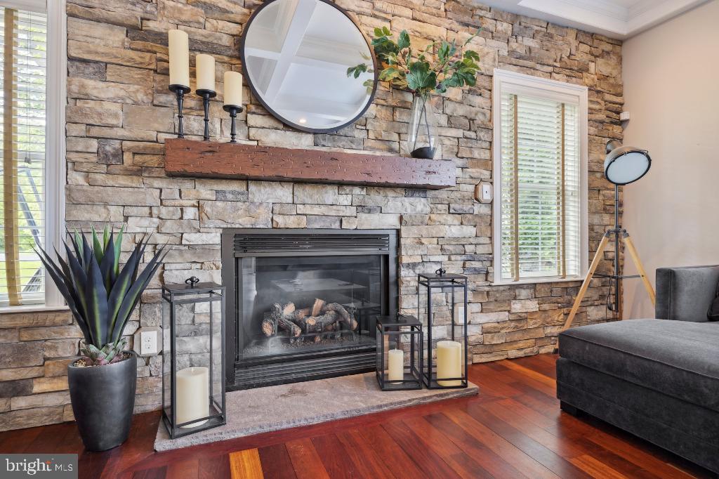 DARLINGTON POINTE - Residential