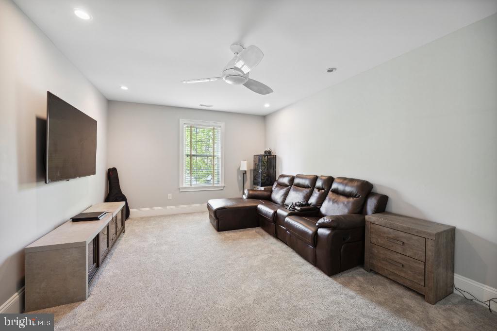 DARLINGTON POINTE - Residential