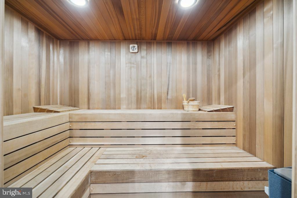 DARLINGTON POINTE - Residential