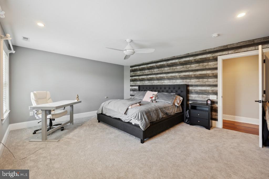 DARLINGTON POINTE - Residential