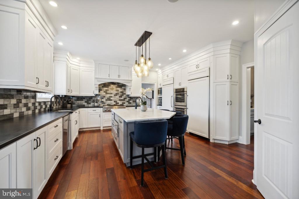 DARLINGTON POINTE - Residential