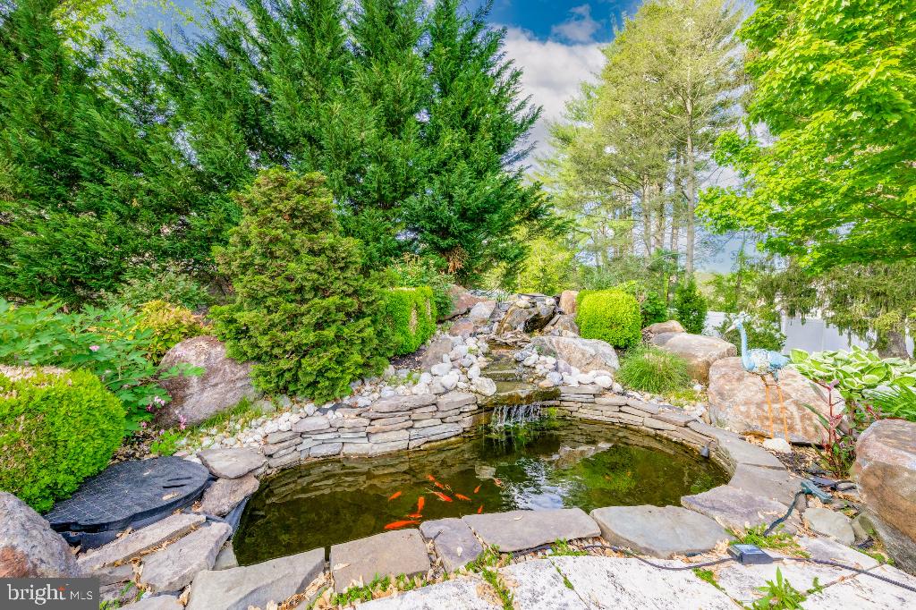 DARLINGTON POINTE - Residential