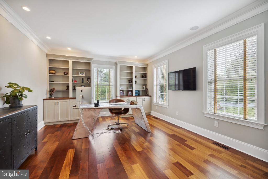 DARLINGTON POINTE - Residential