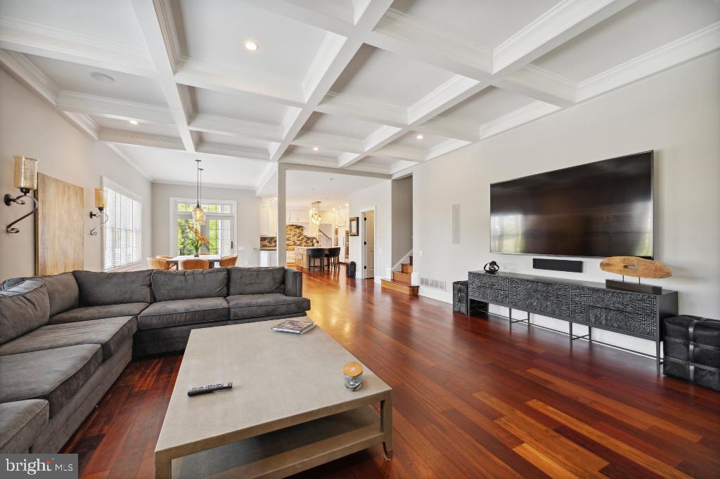 DARLINGTON POINTE - Residential