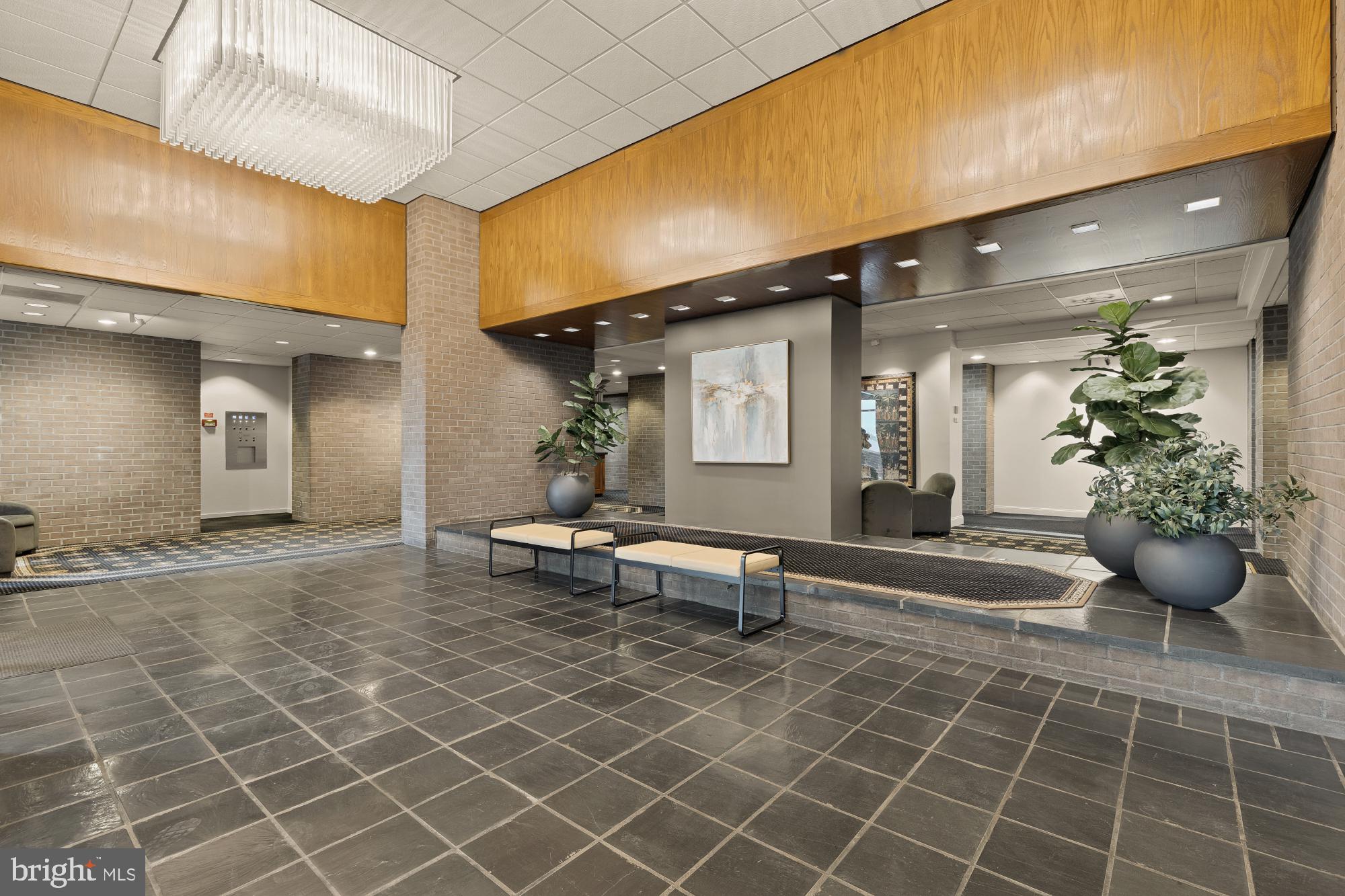 REGENCY AT MCLEAN - Residential