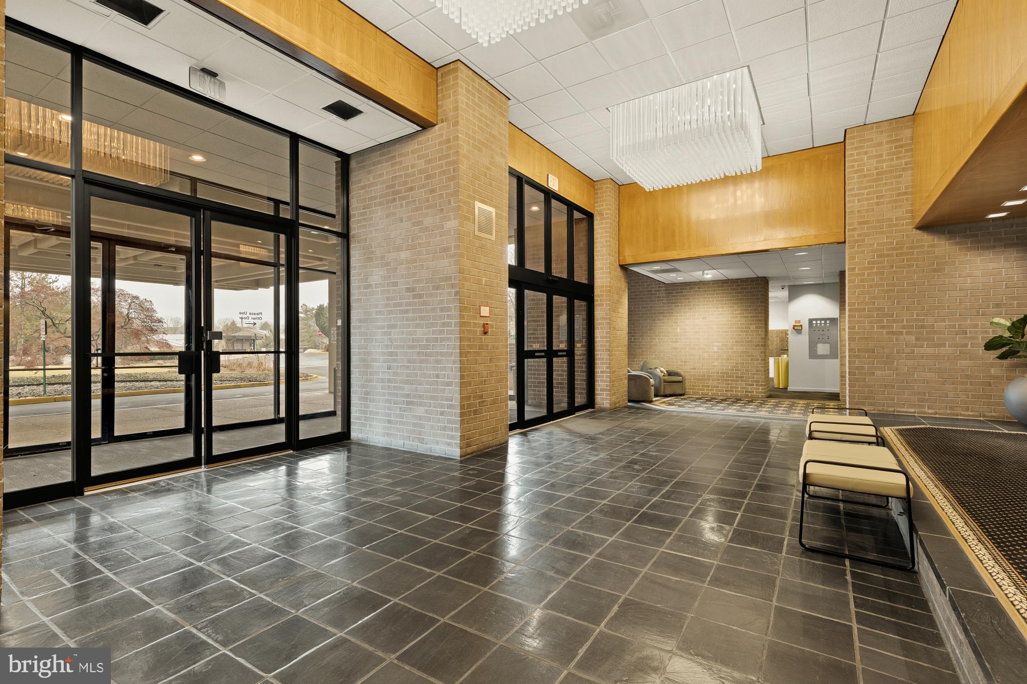 REGENCY AT MCLEAN - Residential