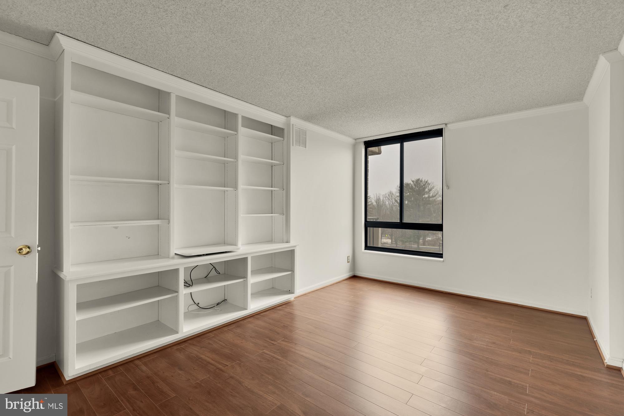 REGENCY AT MCLEAN - Residential