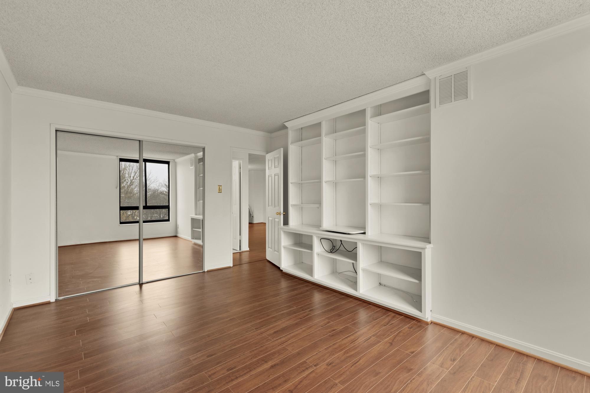 REGENCY AT MCLEAN - Residential