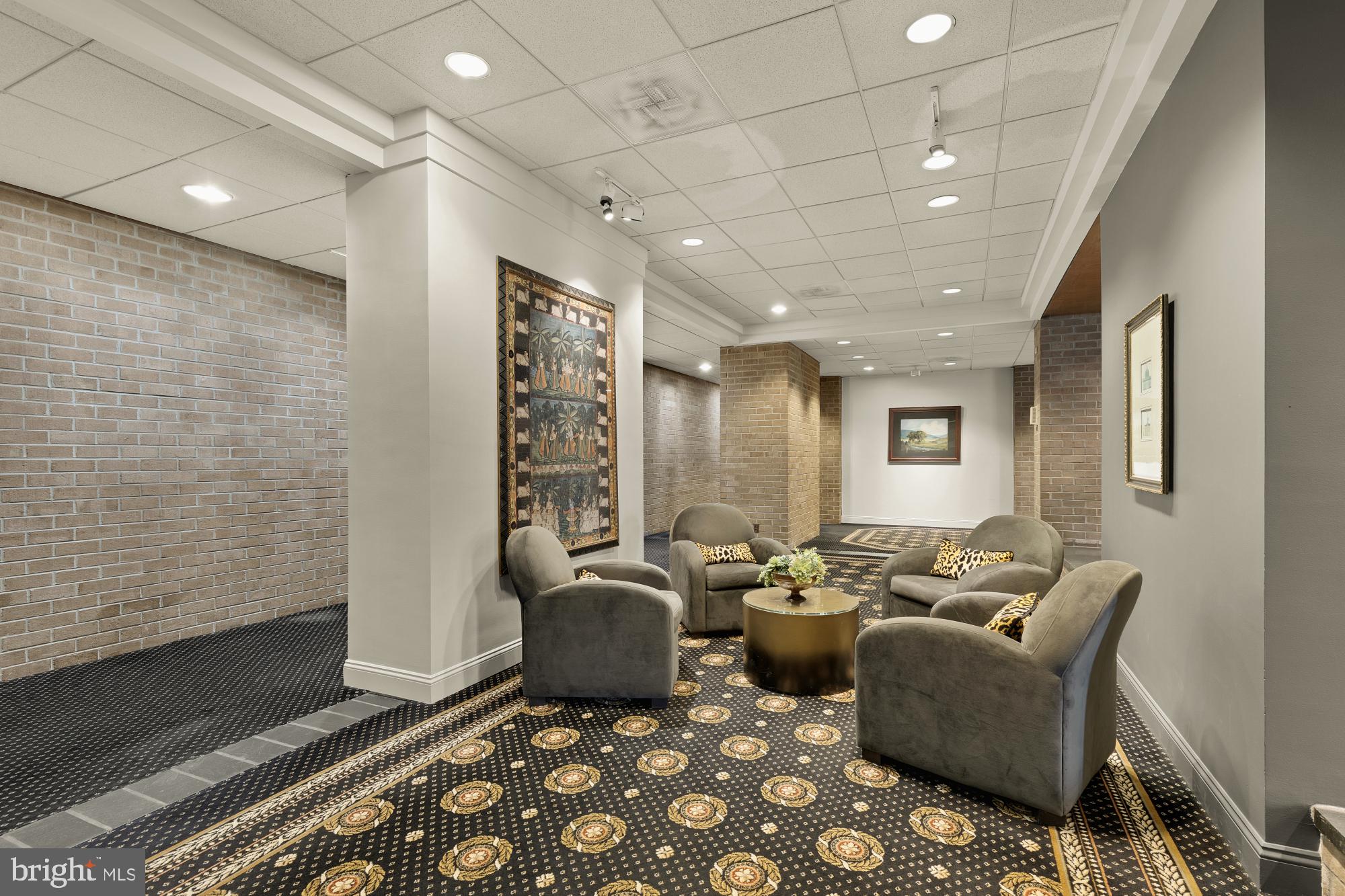 REGENCY AT MCLEAN - Residential