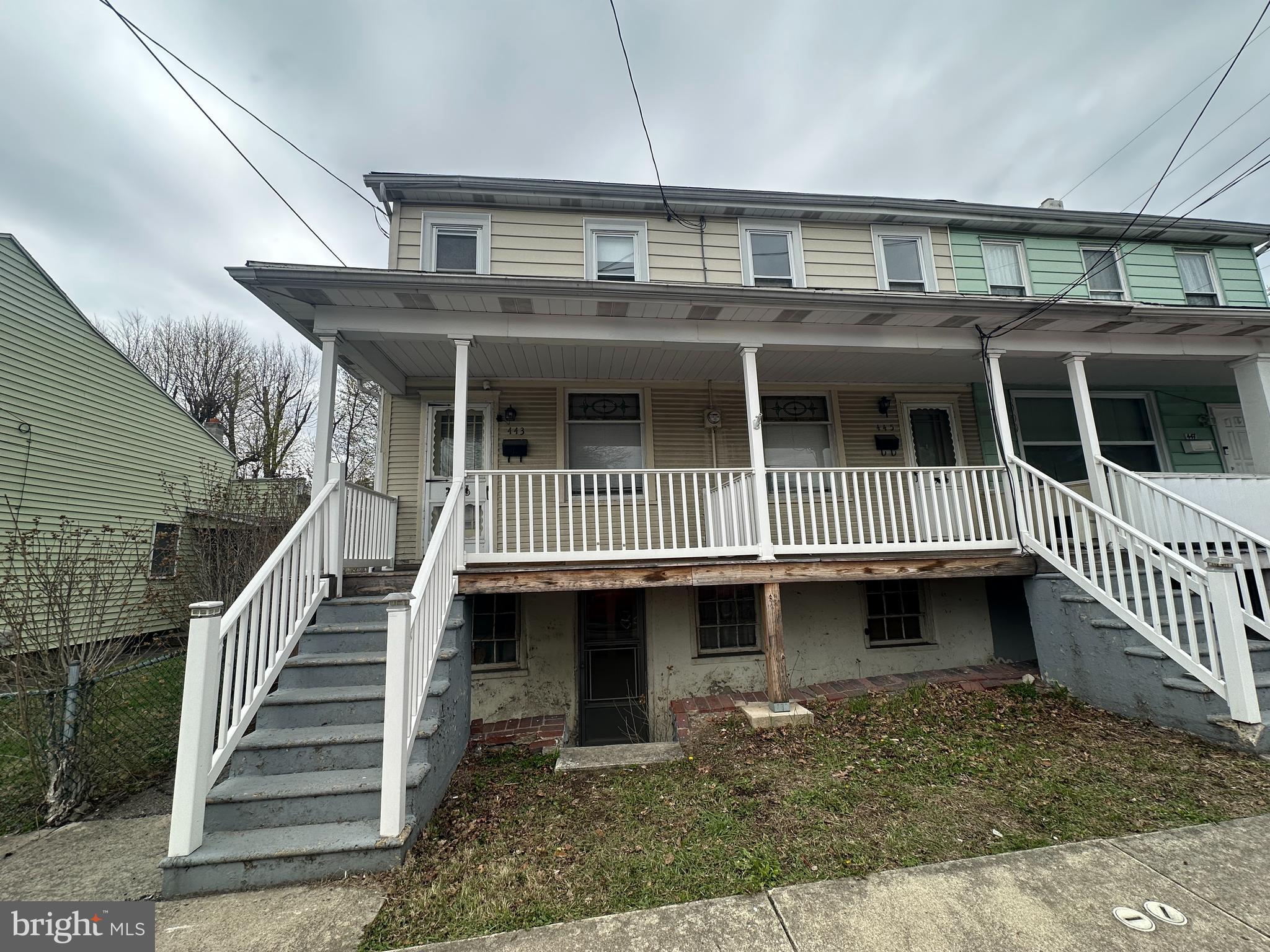 DUTCH HILL - Residential