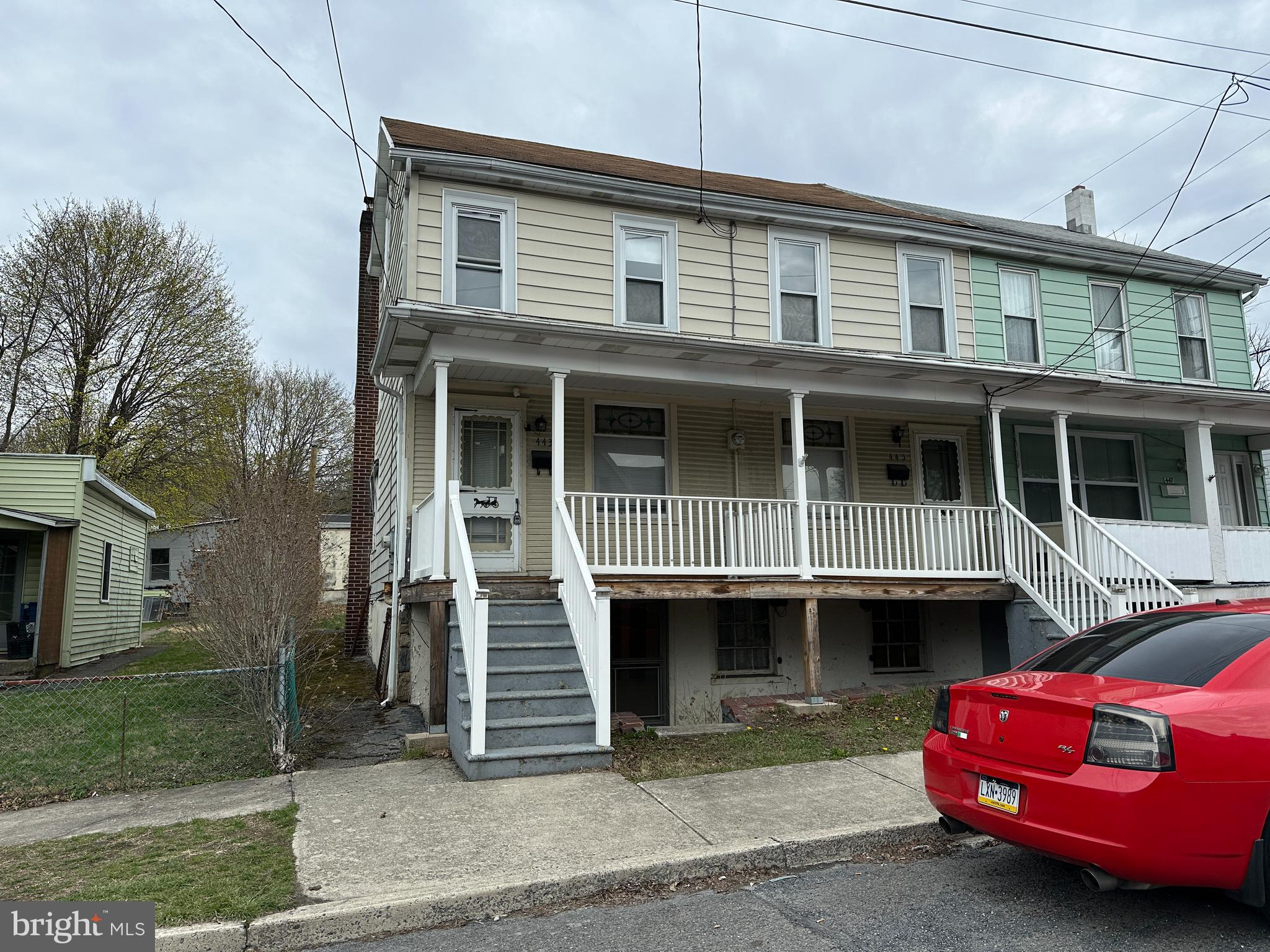 DUTCH HILL - Residential