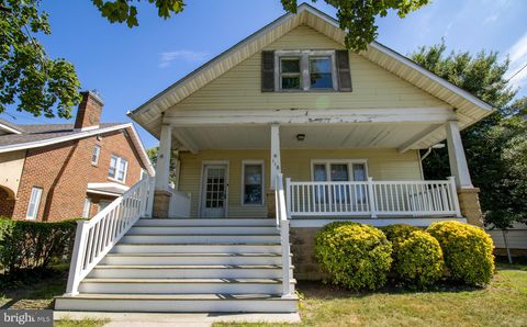 Photo of 110 N Dupont Boulevard, SMYRNA, DE 19977 (MLS # DEKT2040538) Photo of 110 N Dupont Boulevard, SMYRNA, DE 19977 (MLS # DEKT2040538)