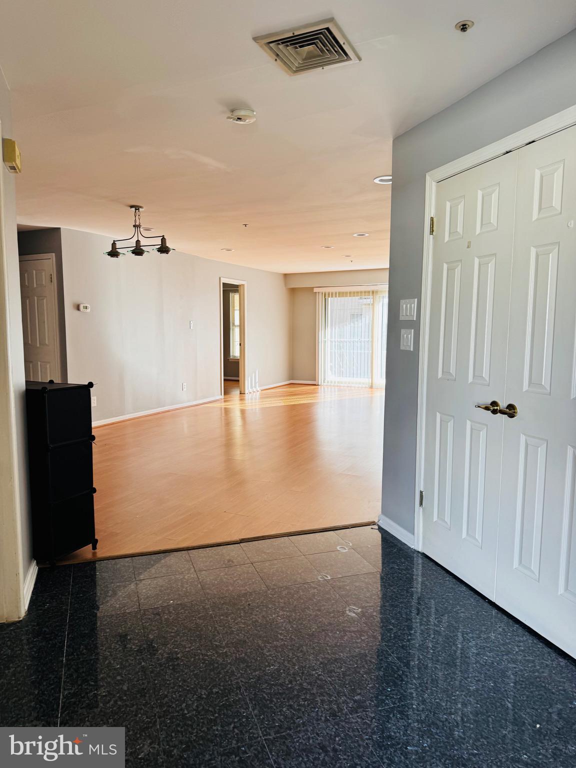 4022 MAIN STREET