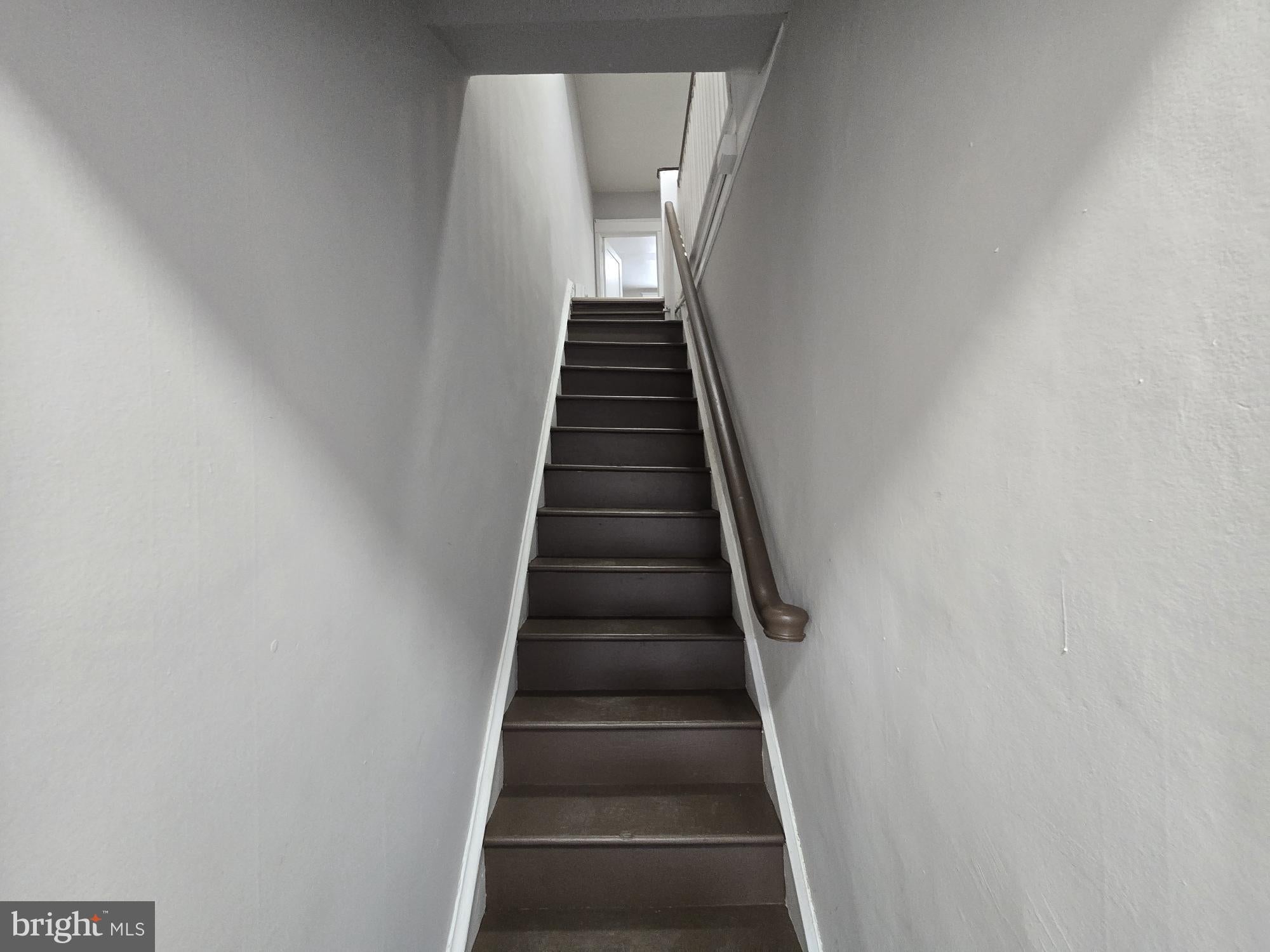 5206 EUCLID STREET 2ND FLOOR