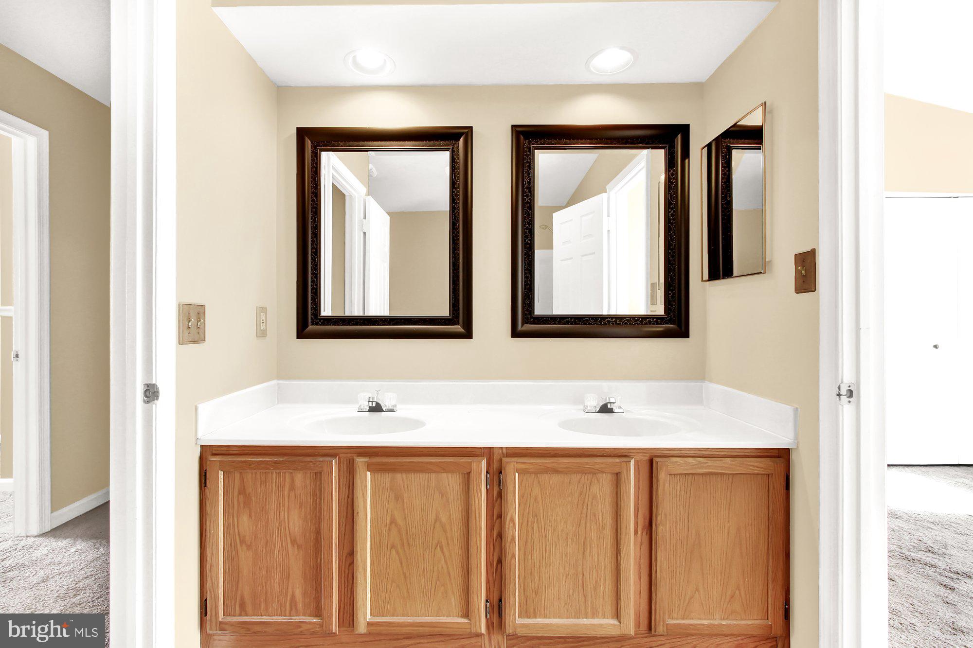 VILLAGE OF THOMAS RUN - Residential