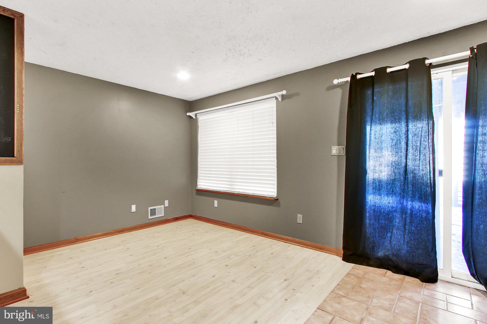 VILLAGE OF THOMAS RUN - Residential