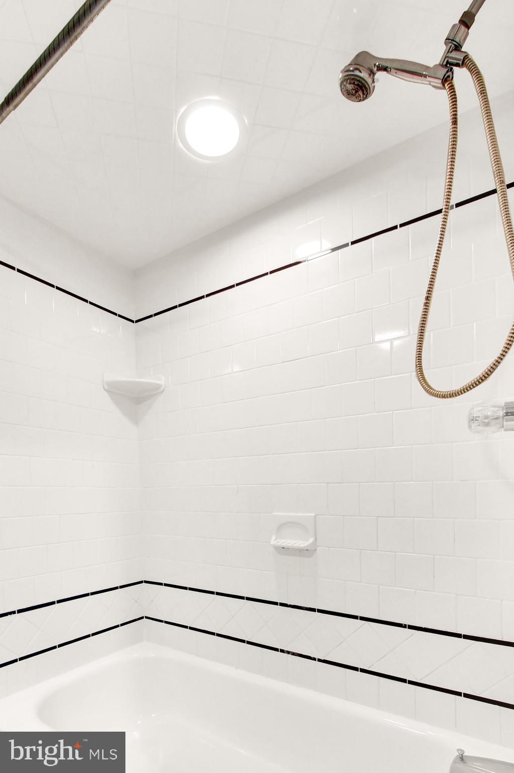 VILLAGE OF THOMAS RUN - Residential