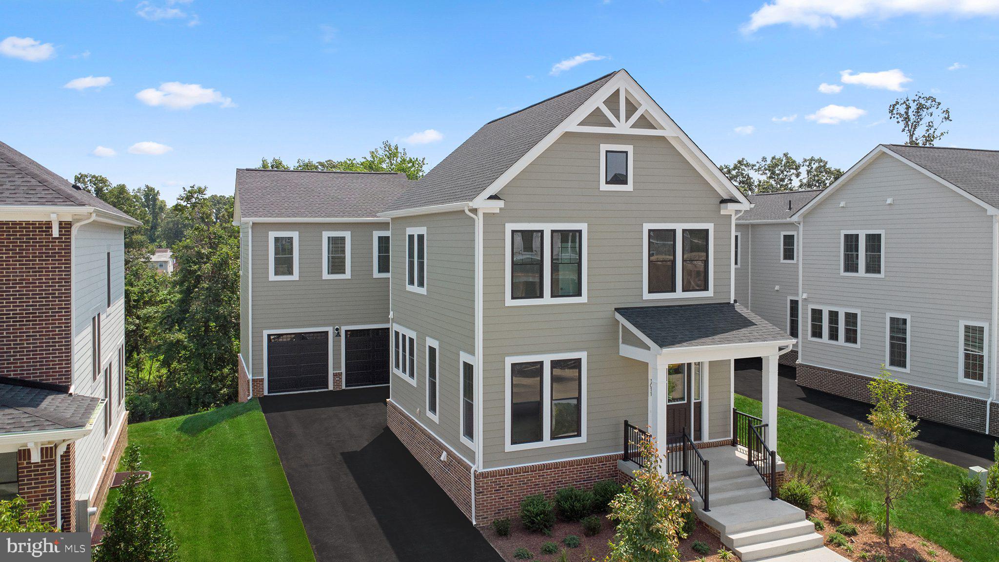 1011 CAPTAIN RICHARDS COURT