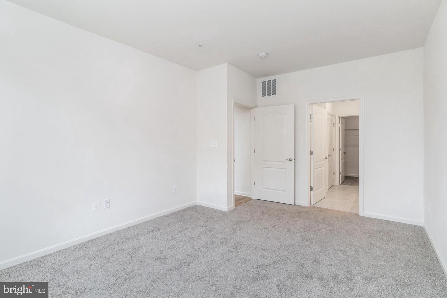 PERRY HALL - Residential