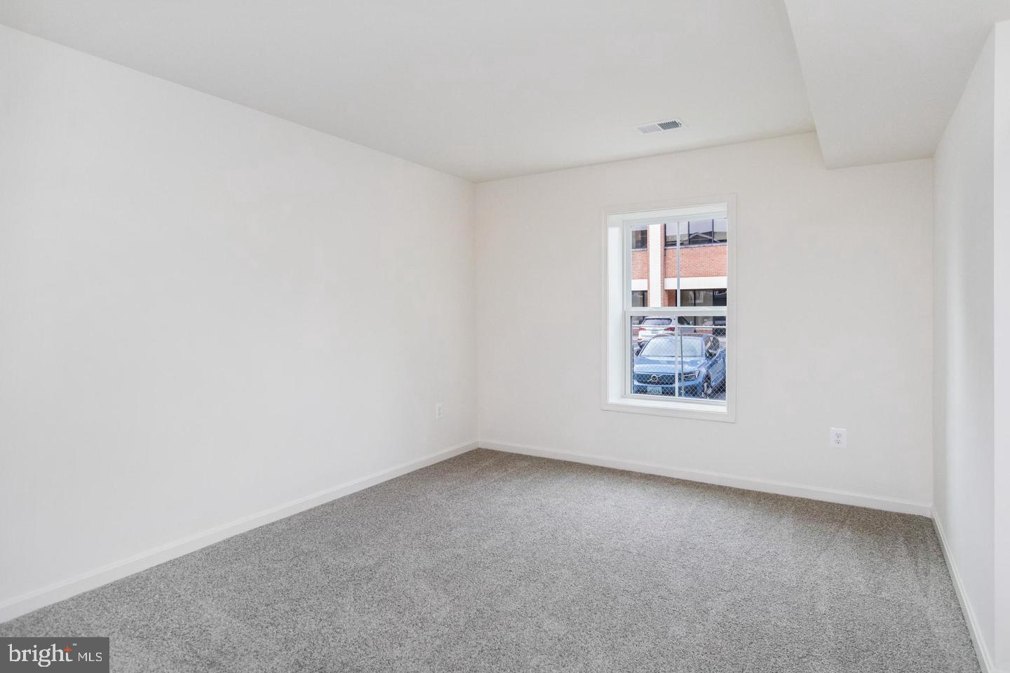 PERRY HALL - Residential