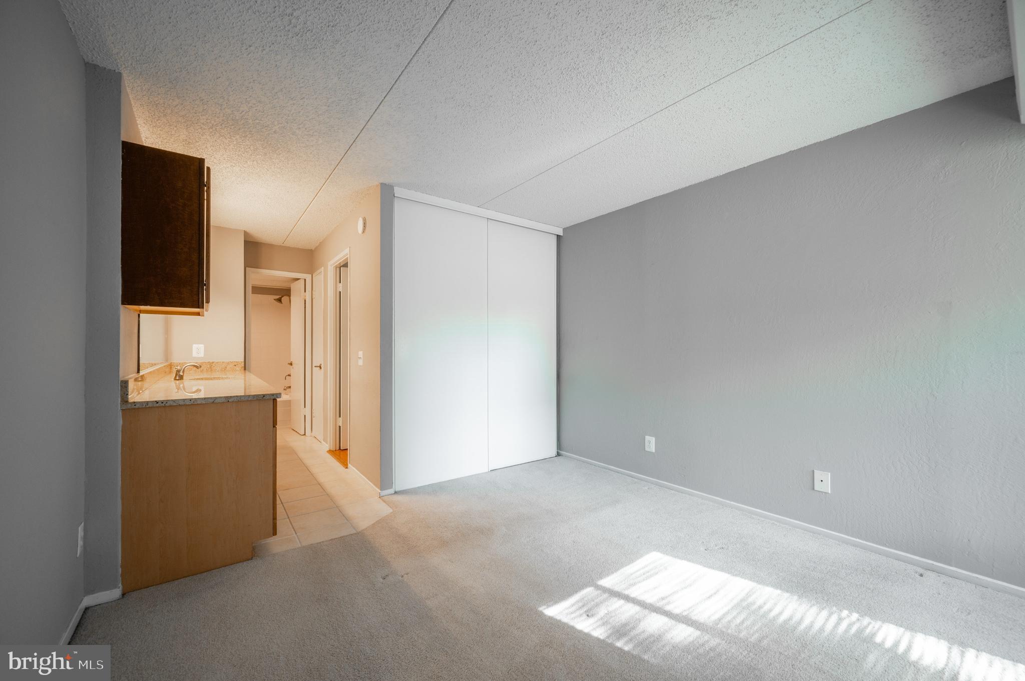 TWENTY-ONE - Residential