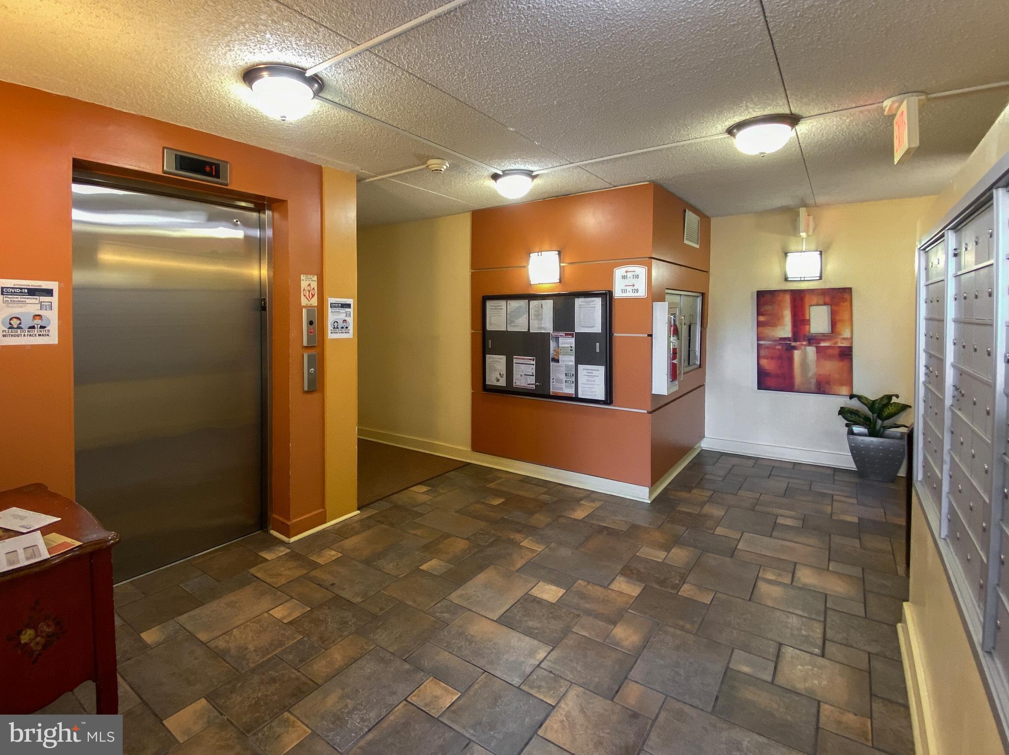 TWENTY-ONE - Residential