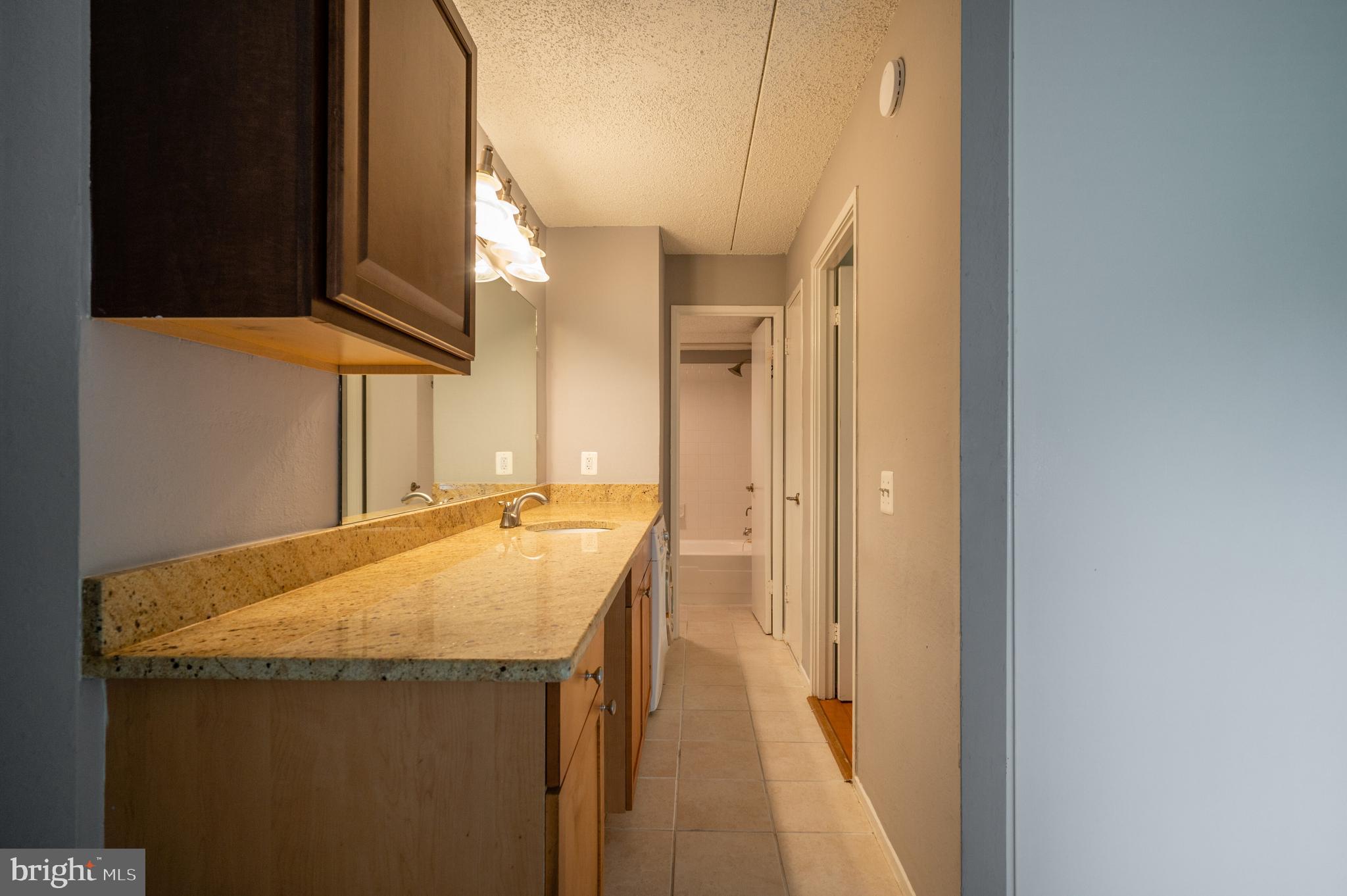 TWENTY-ONE - Residential