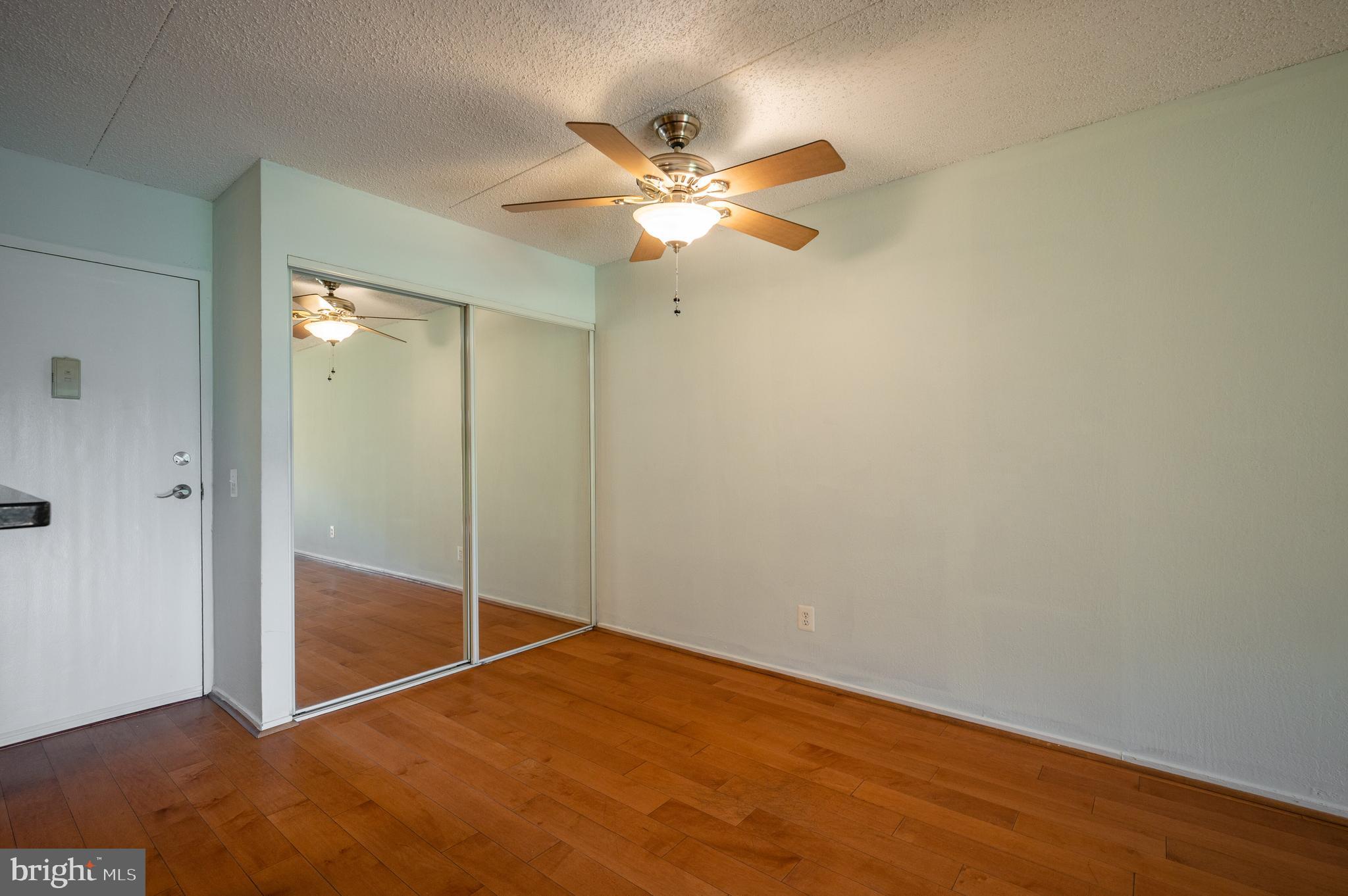 TWENTY-ONE - Residential