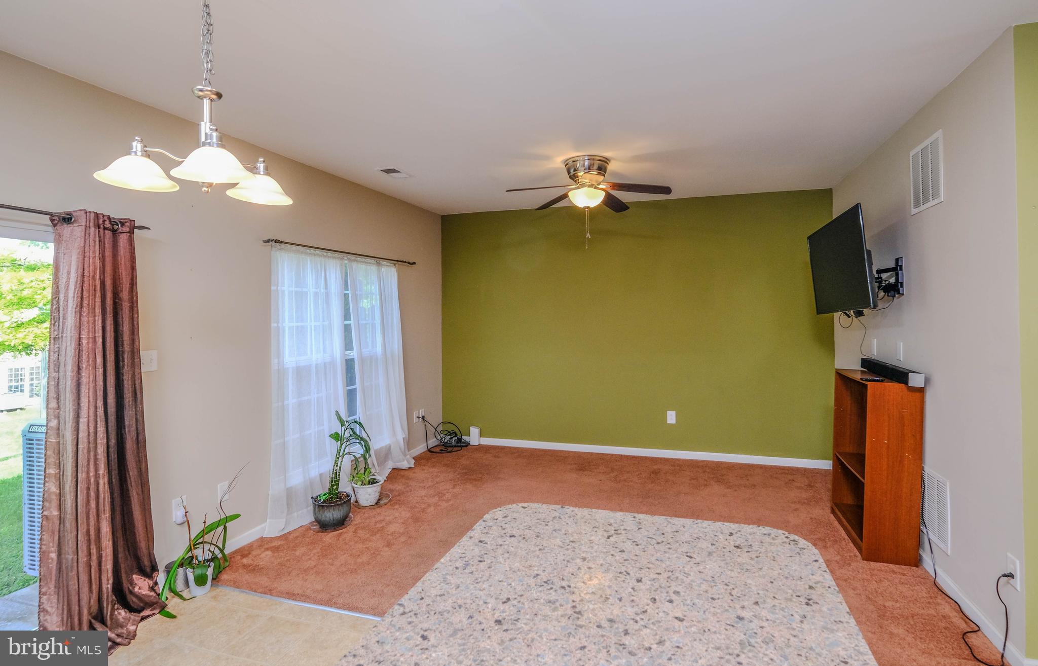 ARCHERS ROCK - Residential