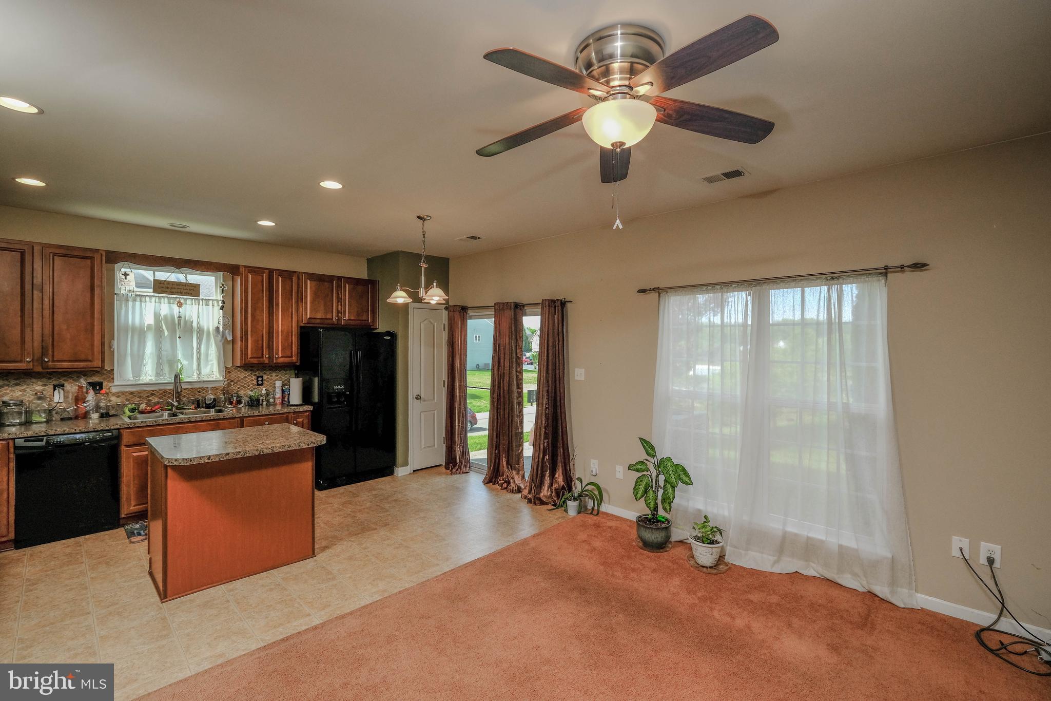 ARCHERS ROCK - Residential