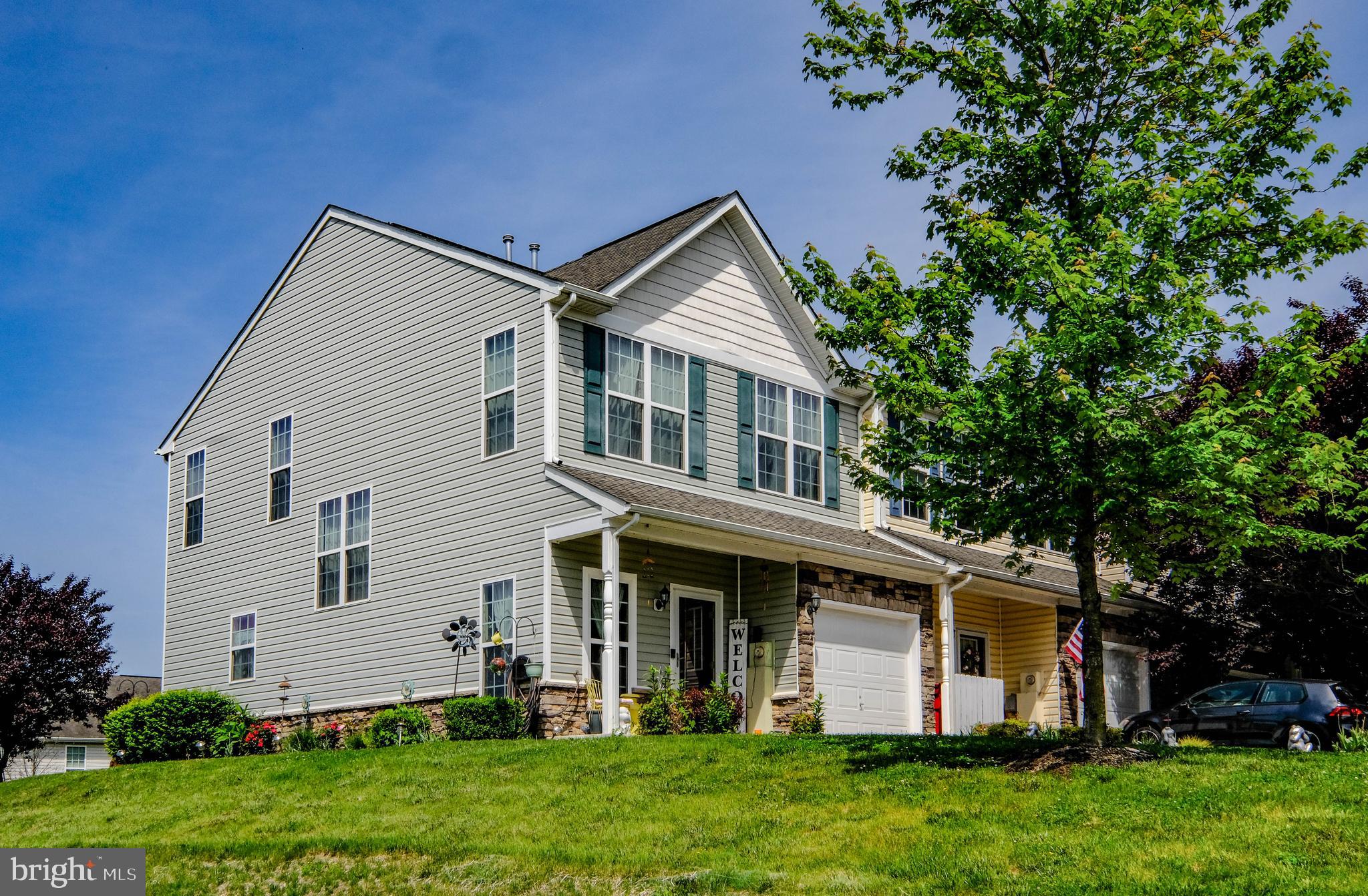 ARCHERS ROCK - Residential