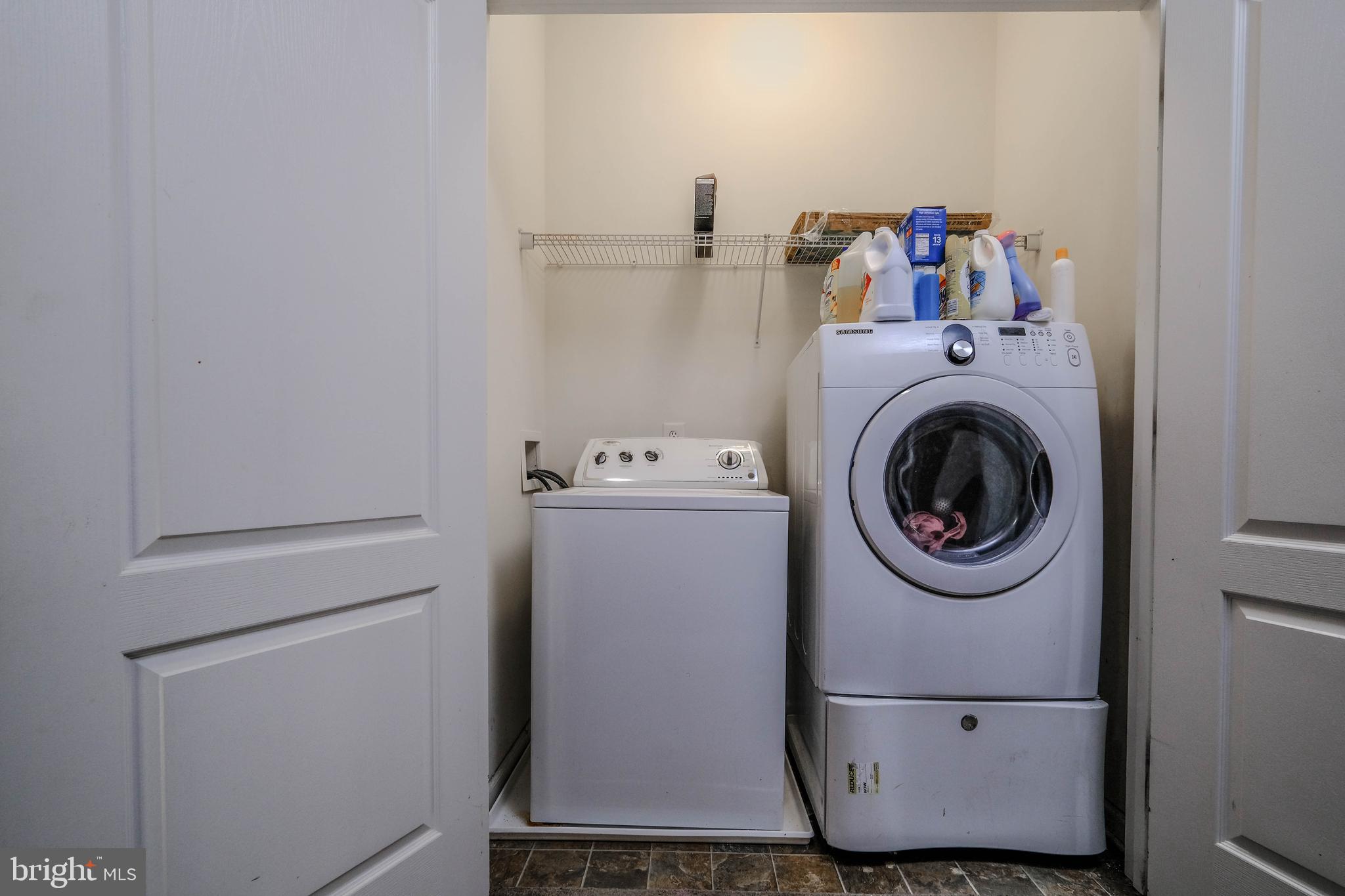 ARCHERS ROCK - Residential