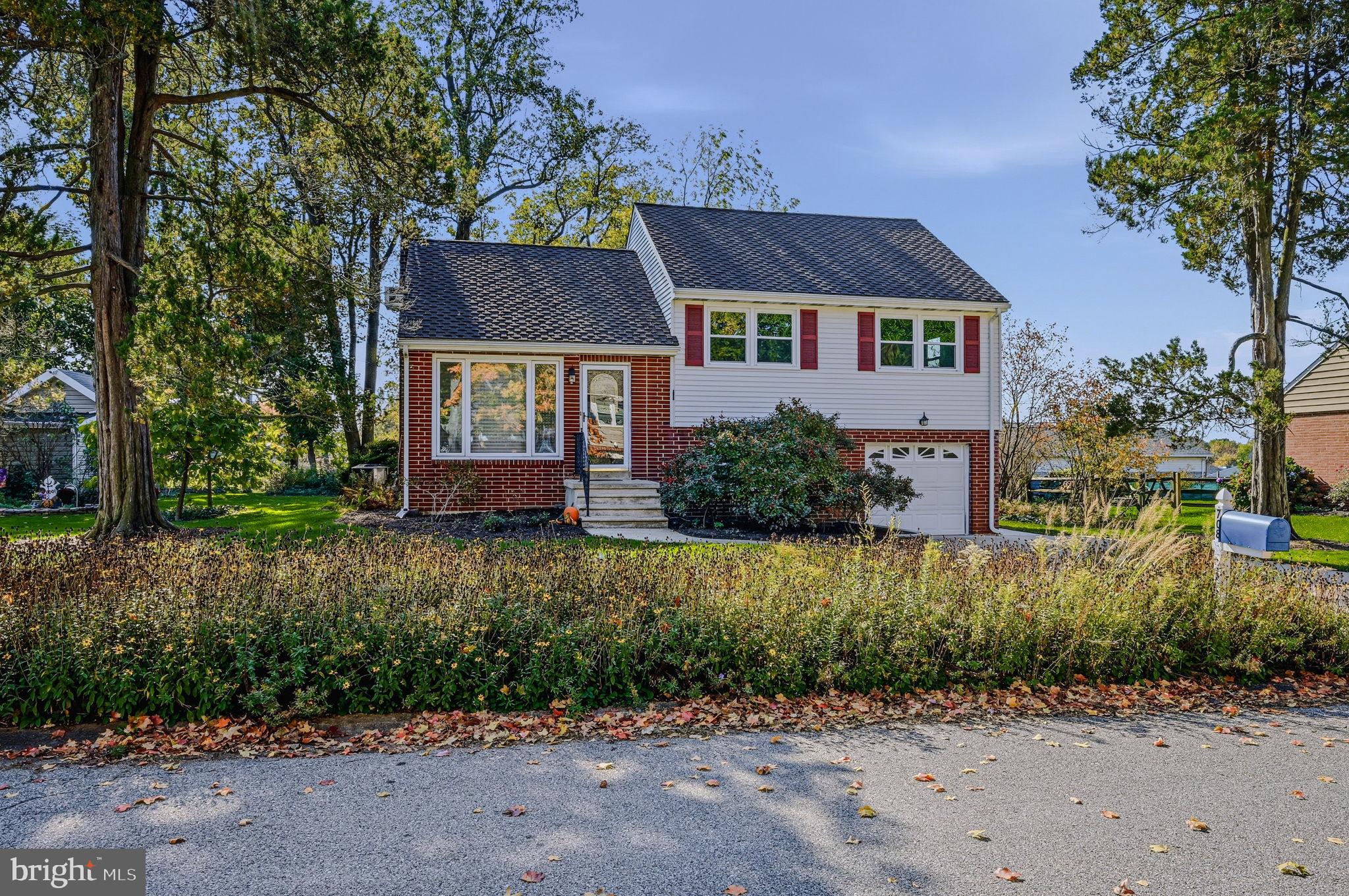 708 LOPER LANE