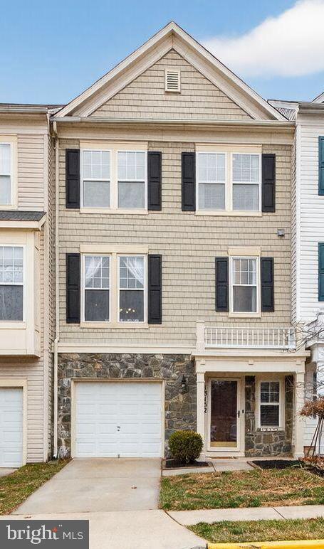 NORTHLAKE - Residential