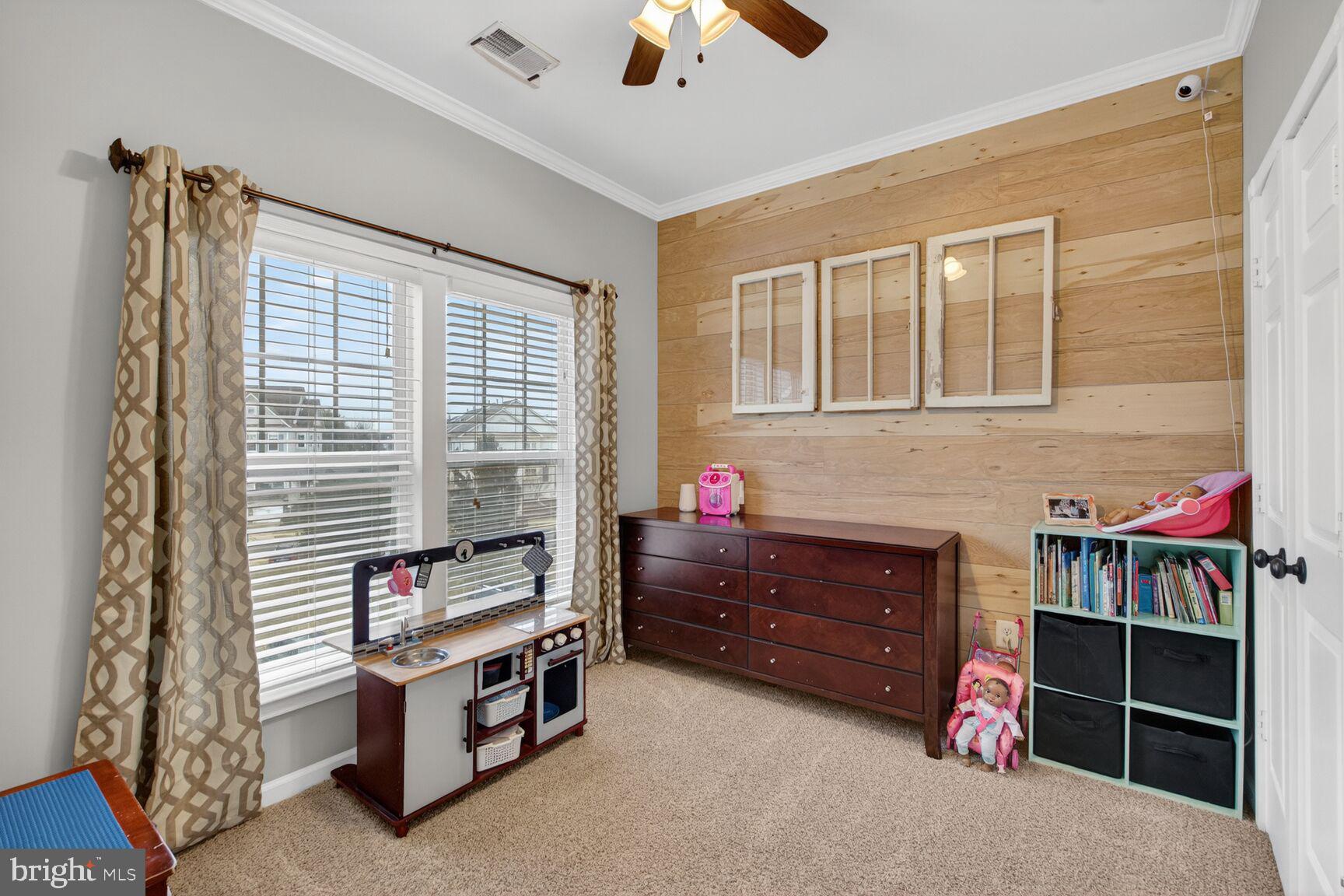 NORTHLAKE - Residential