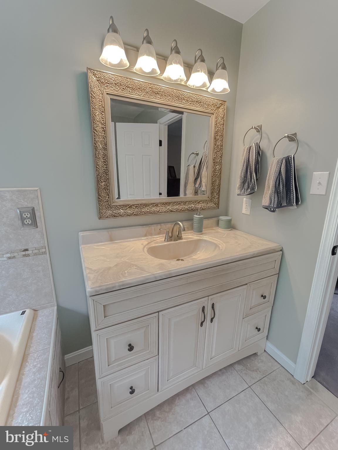 ARBORVIEW - Residential