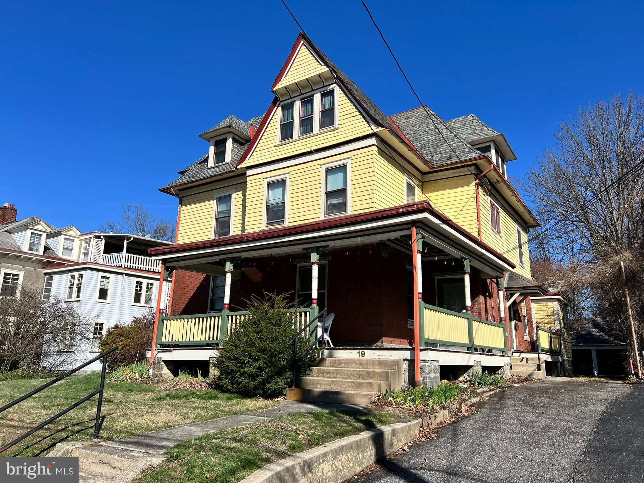 HISTORIC DISTRICT - Residential Income