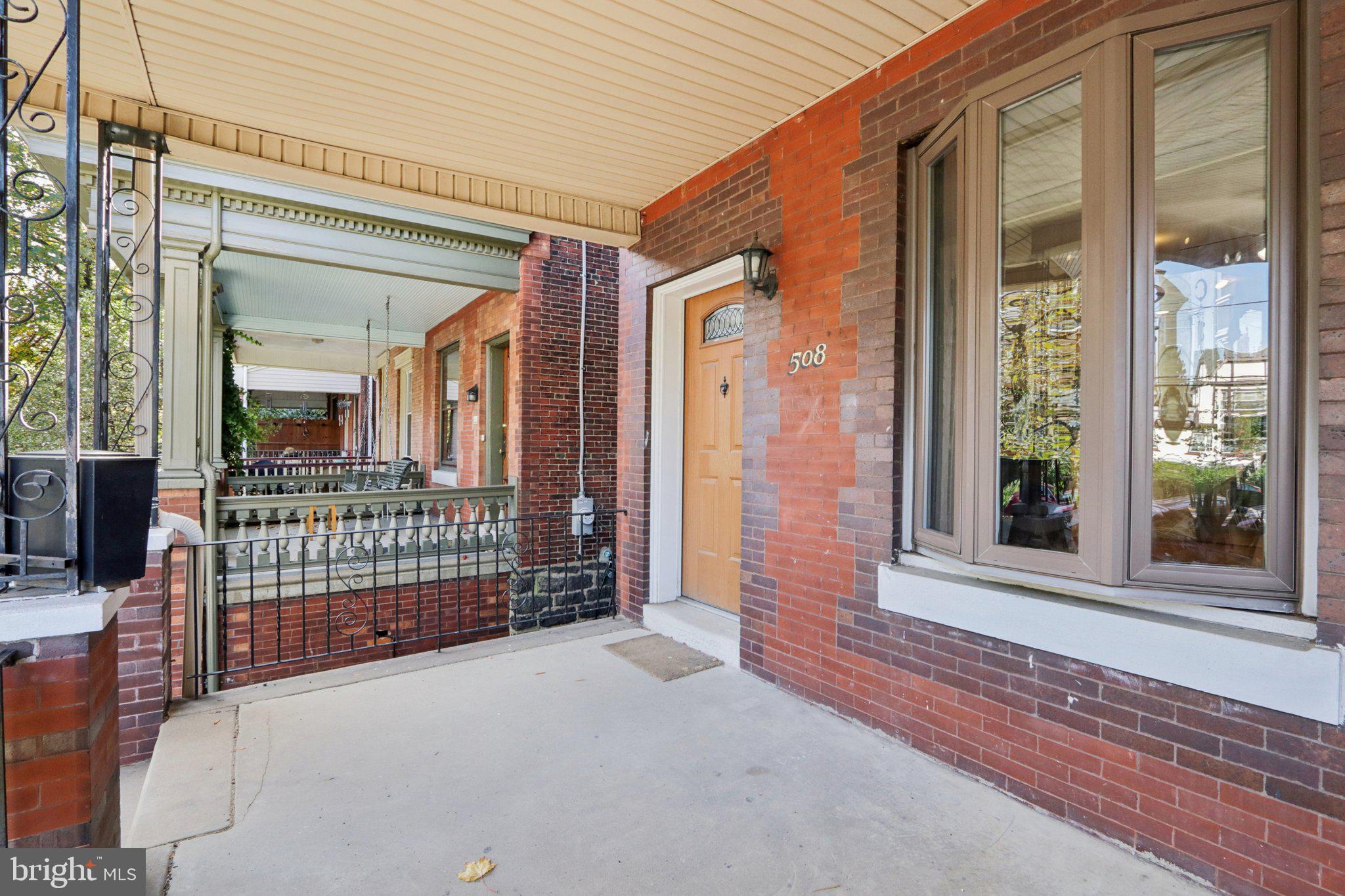 UNIVERSITY CITY - Residential