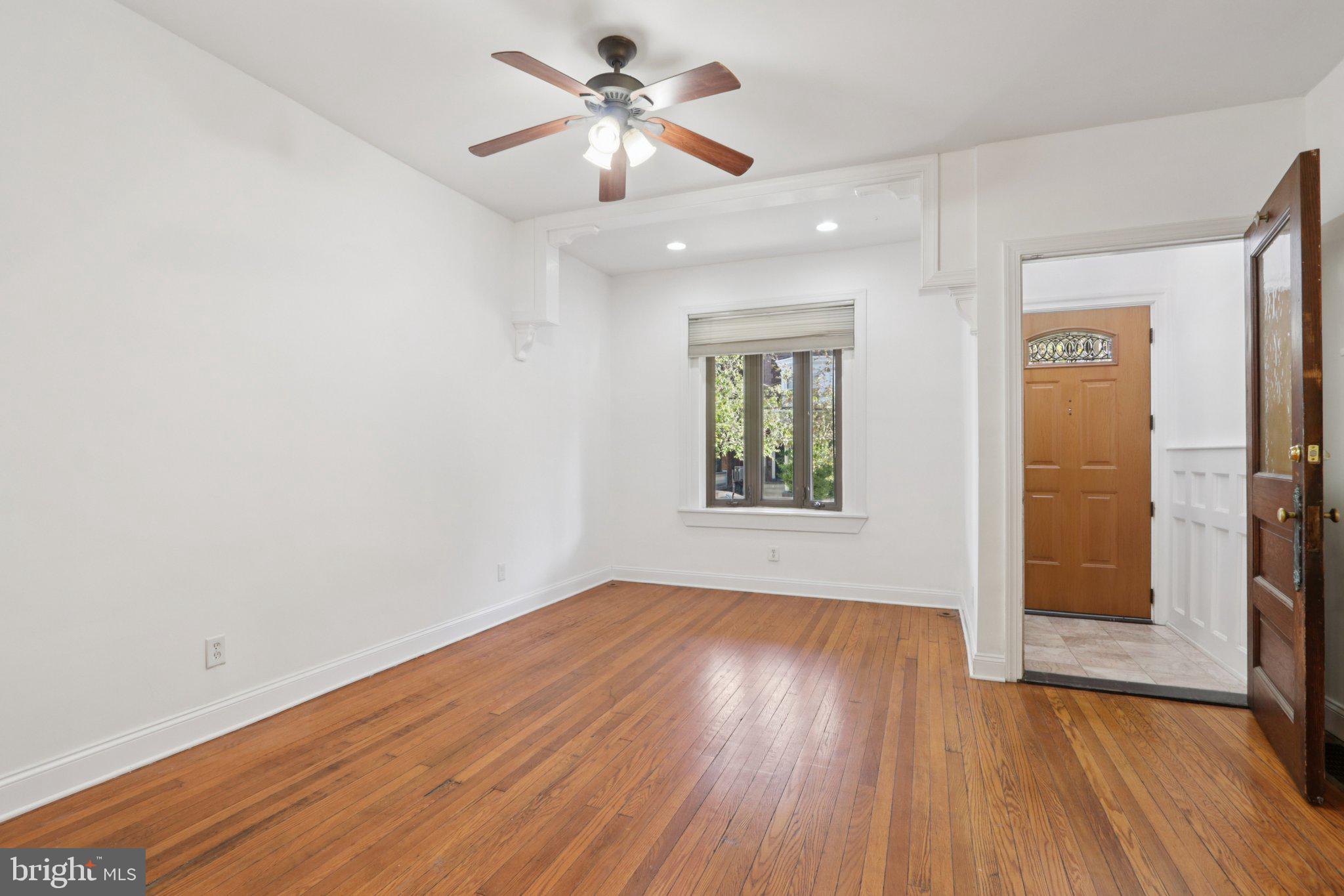 UNIVERSITY CITY - Residential