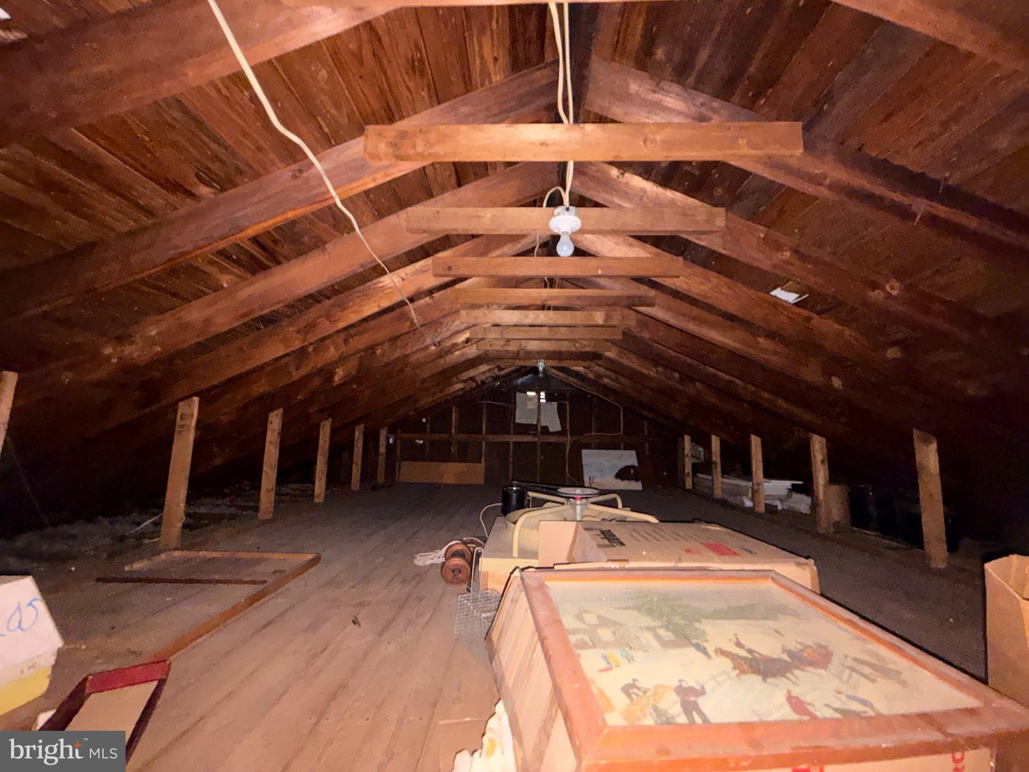 2483 W HELMS MANOR