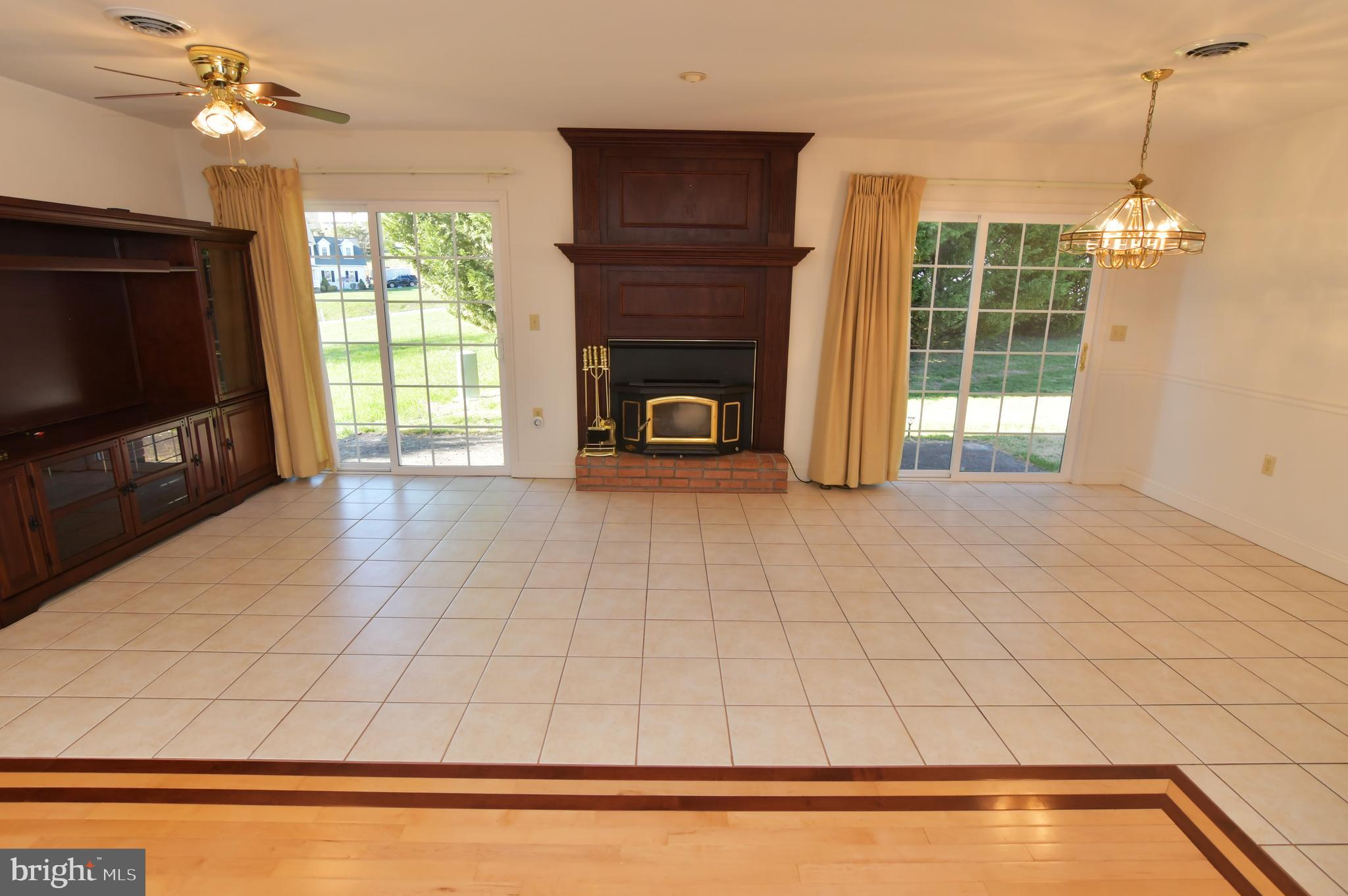 WATER VIEW ESTATES - Residential