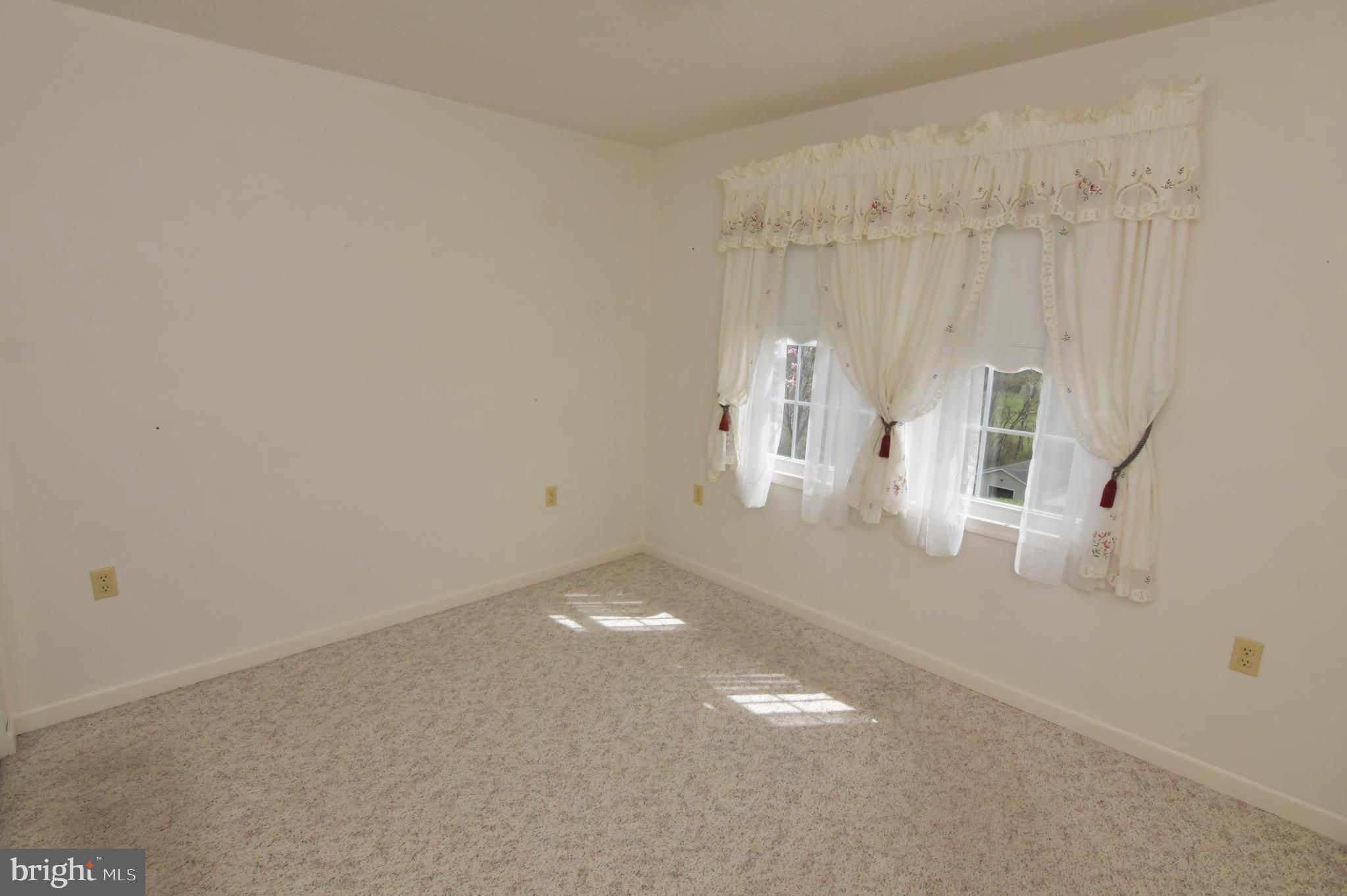 WATER VIEW ESTATES - Residential