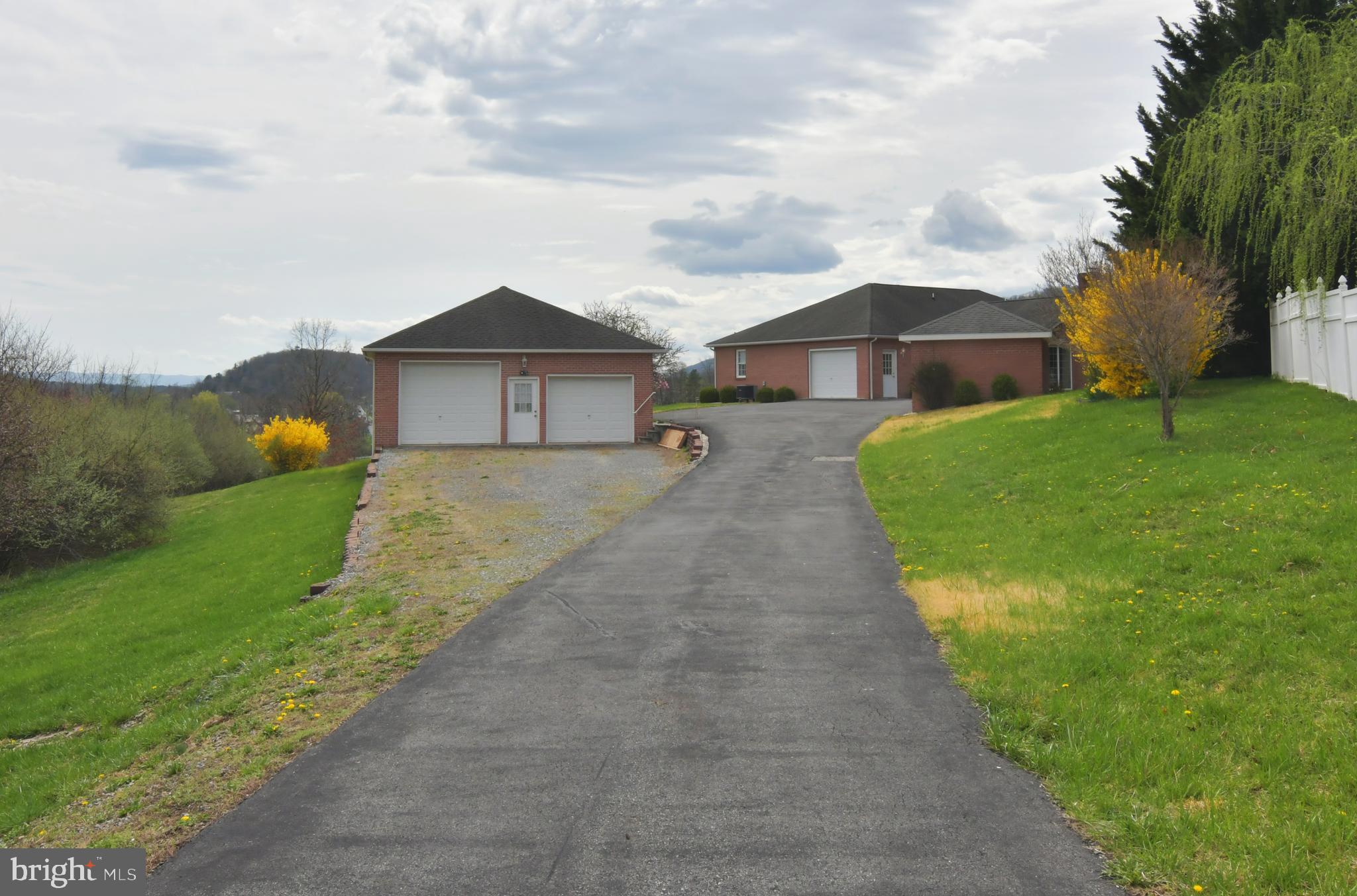 WATER VIEW ESTATES - Residential