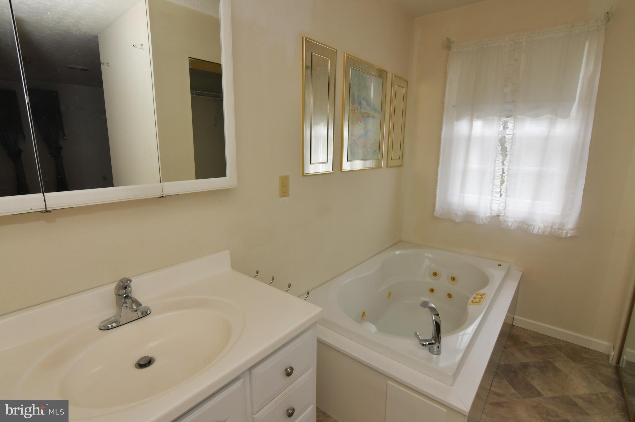 WATER VIEW ESTATES - Residential