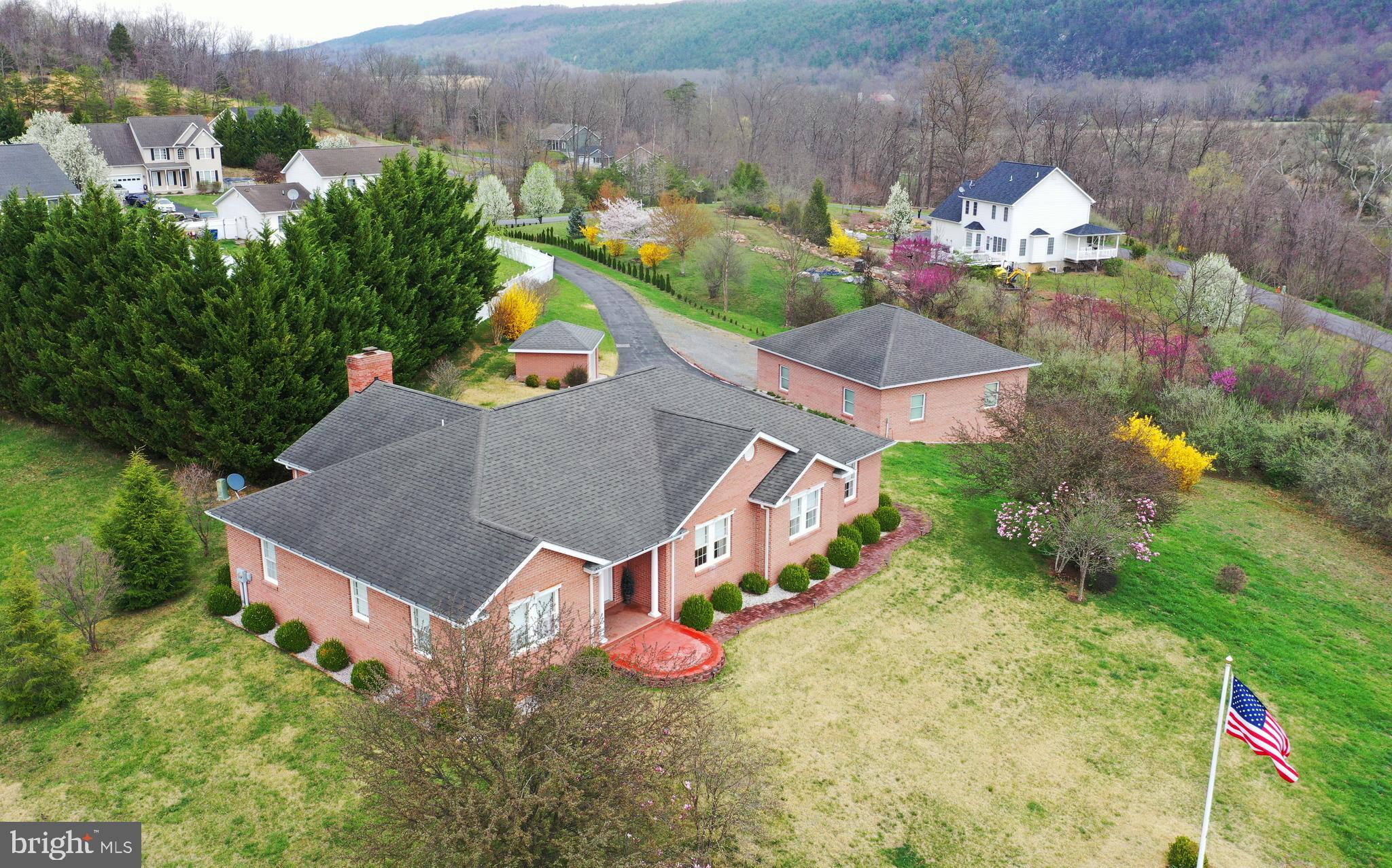 106 WATERVIEW DRIVE