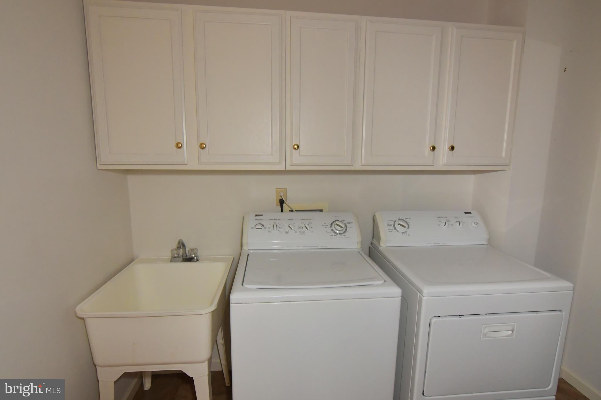 WATER VIEW ESTATES - Residential